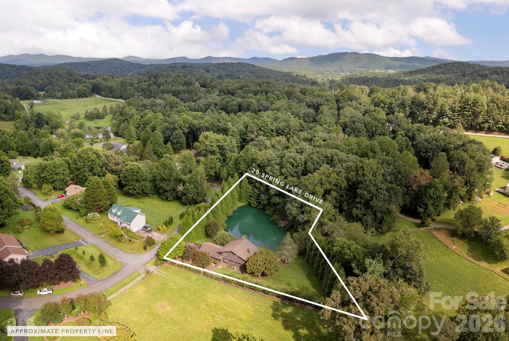 20 Spring Lake Drive — Mills River