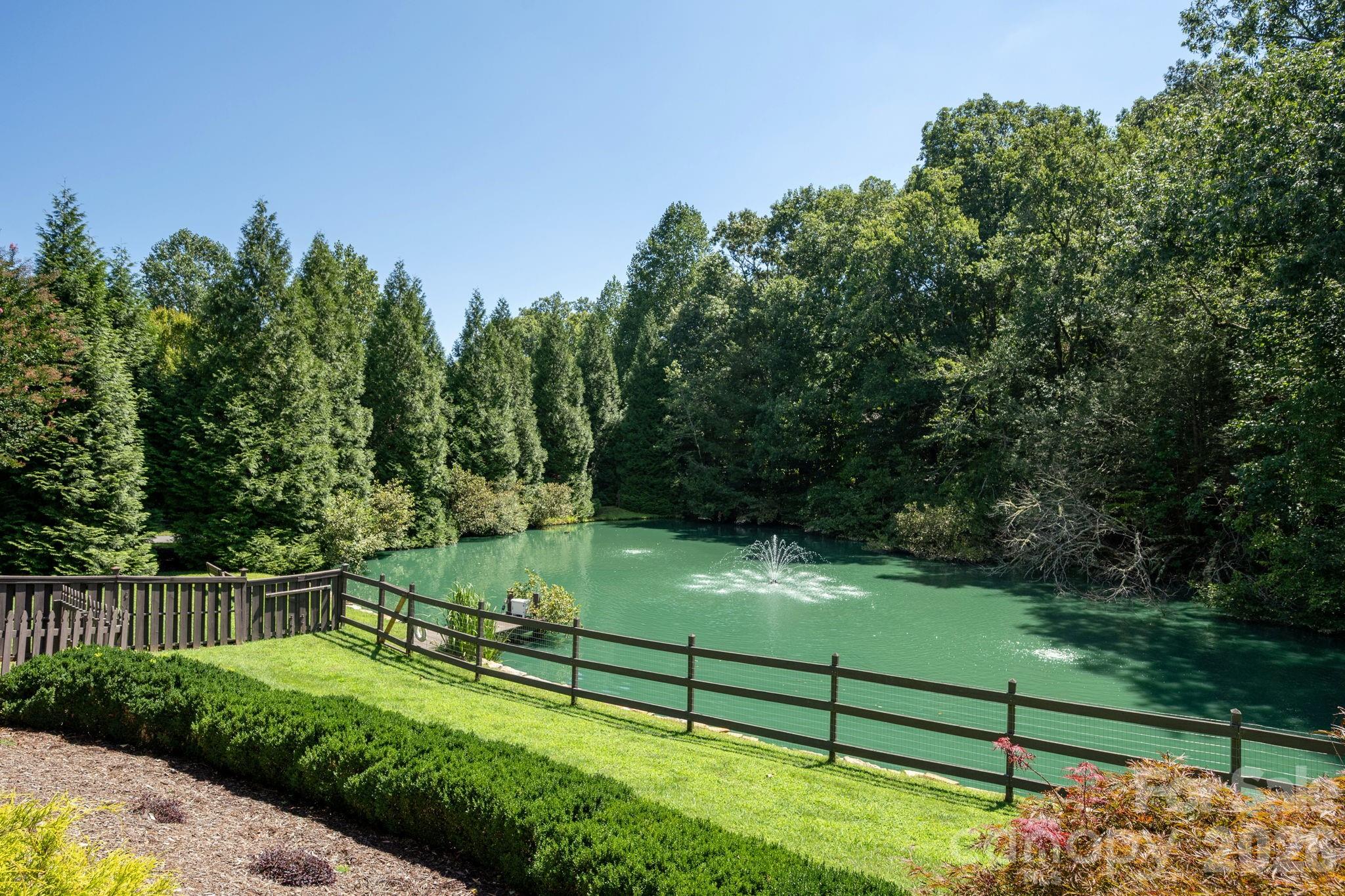20 Spring Lake Drive — Mills River