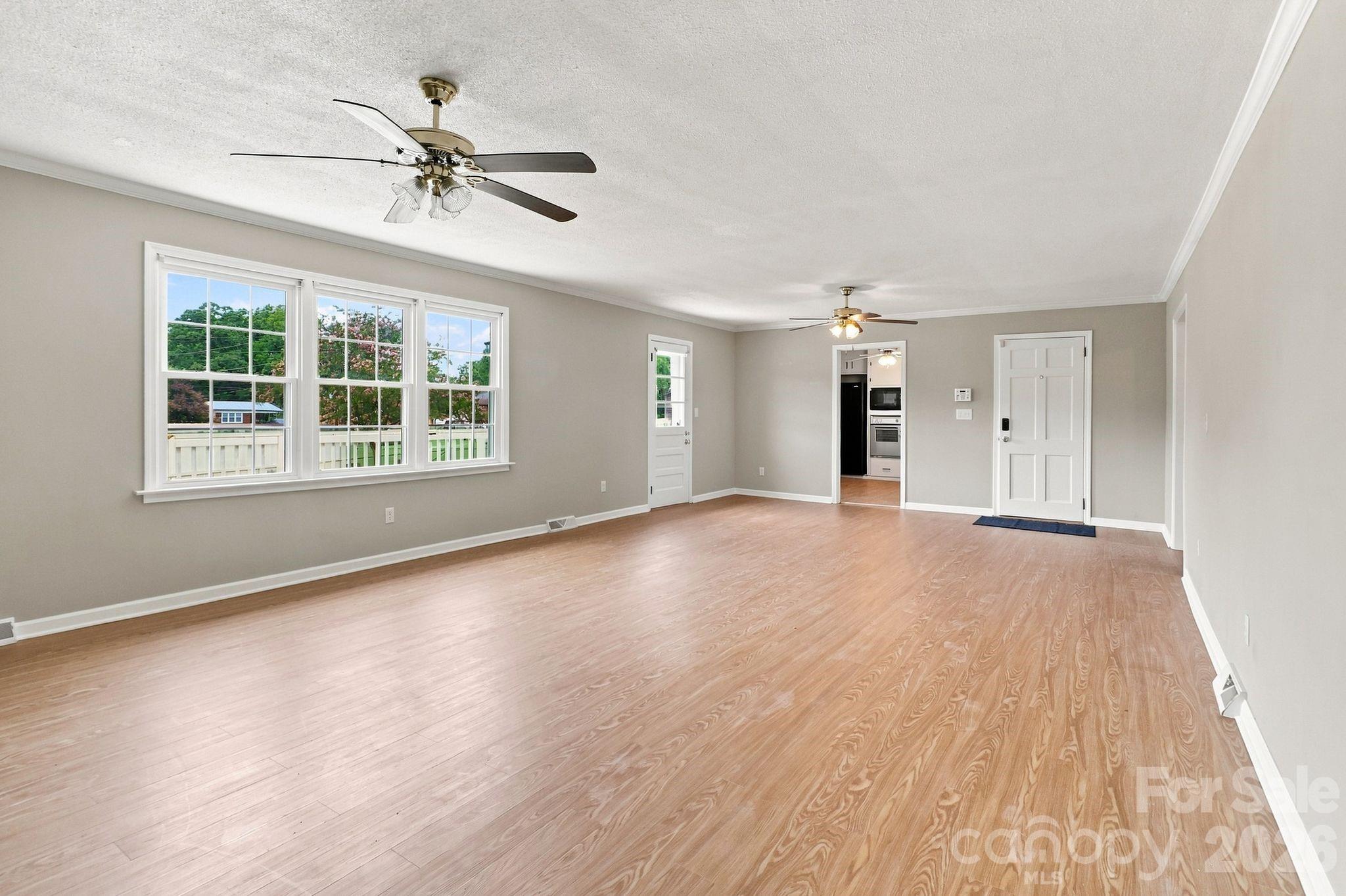 1664 Chase High Road — Forest City