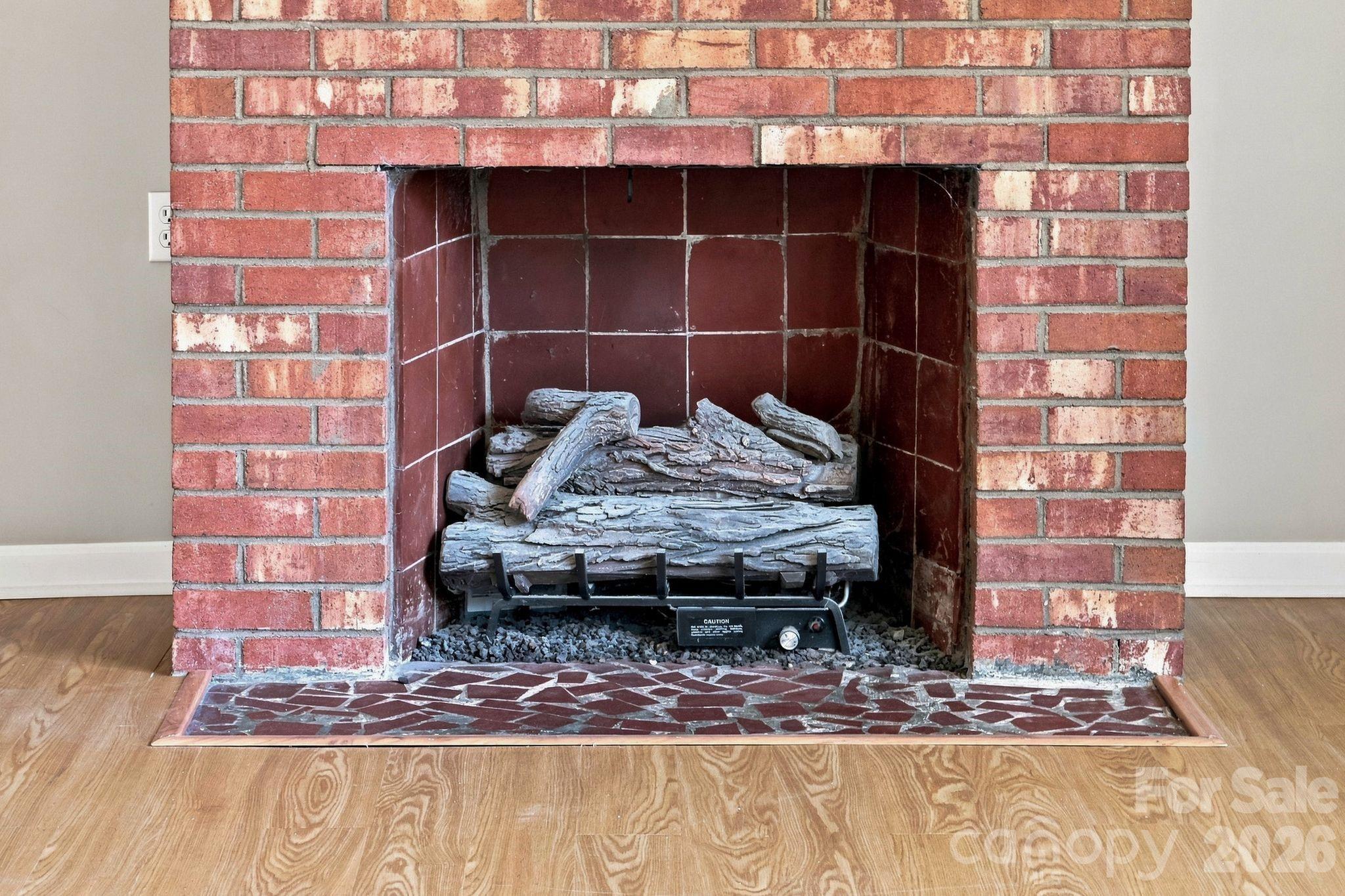 1664 Chase High Road — Forest City