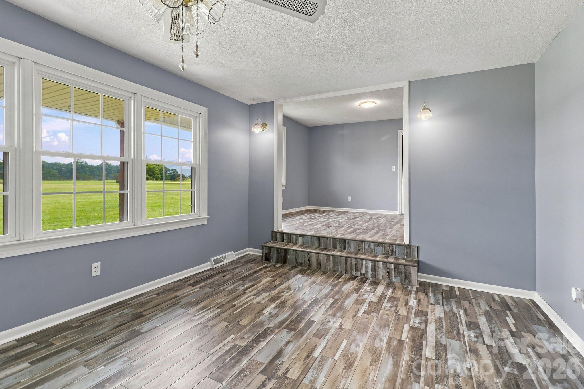 1664 Chase High Road — Forest City