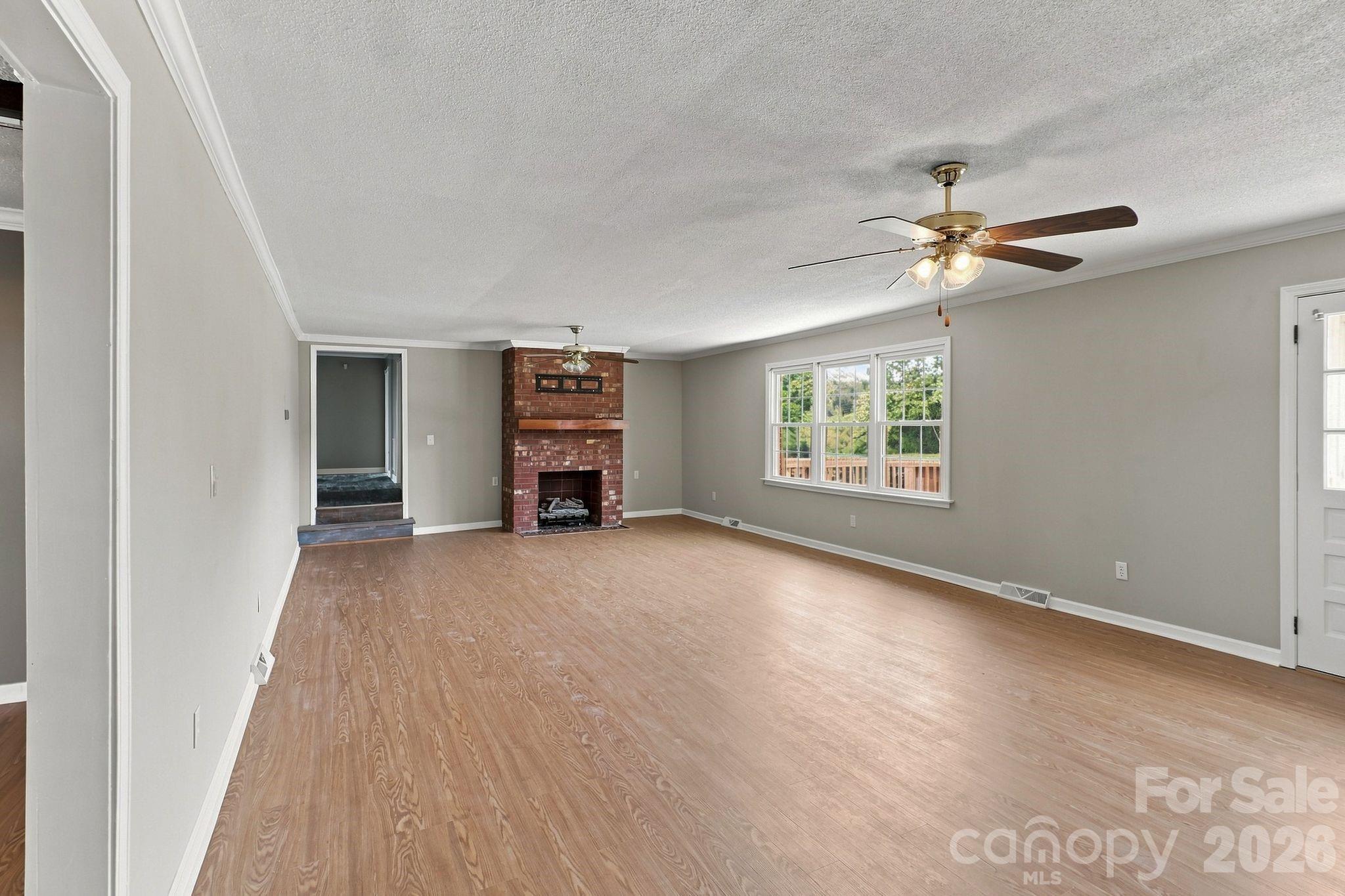 1664 Chase High Road — Forest City