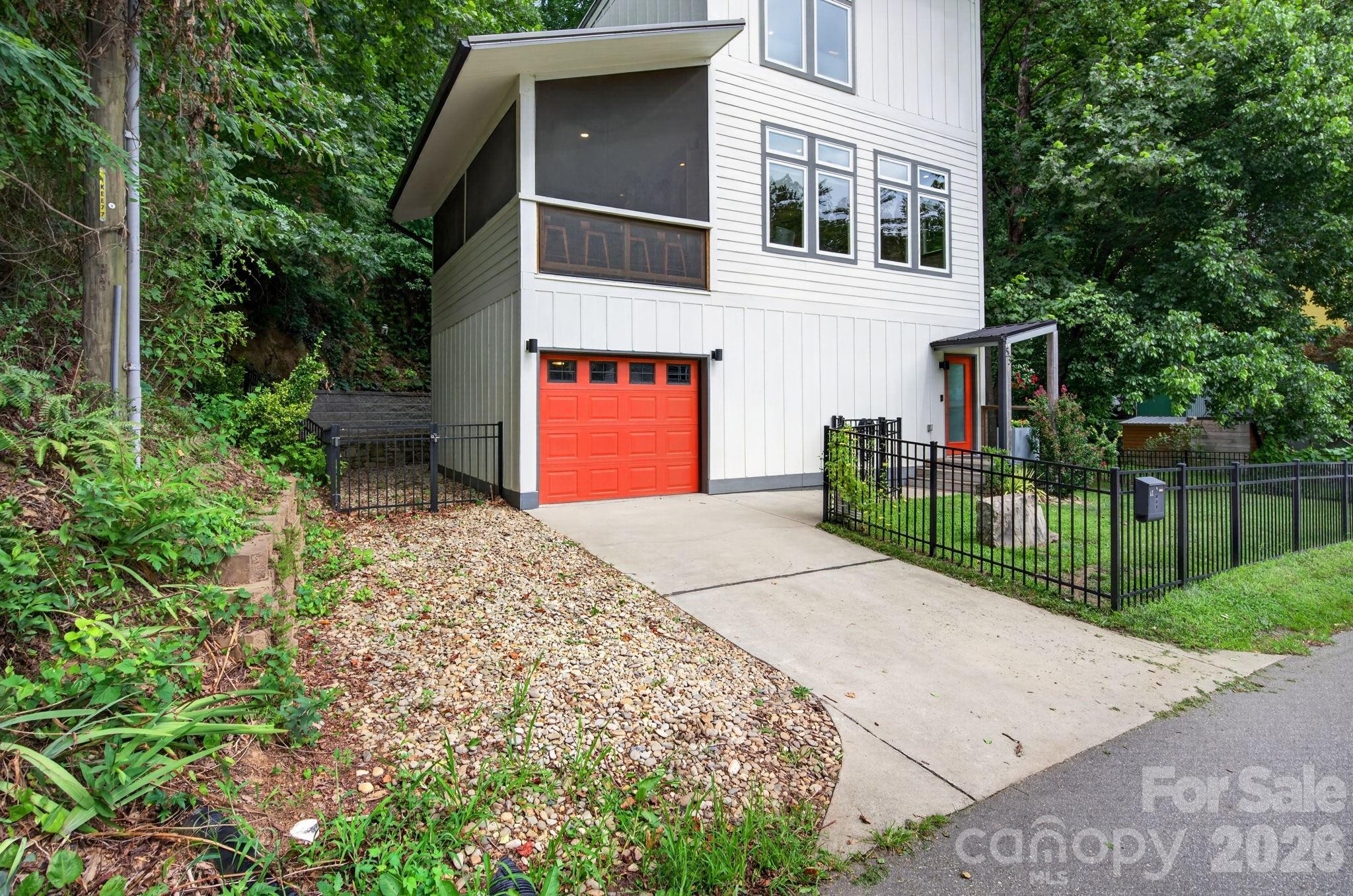 53 Waynesville Avenue — Asheville