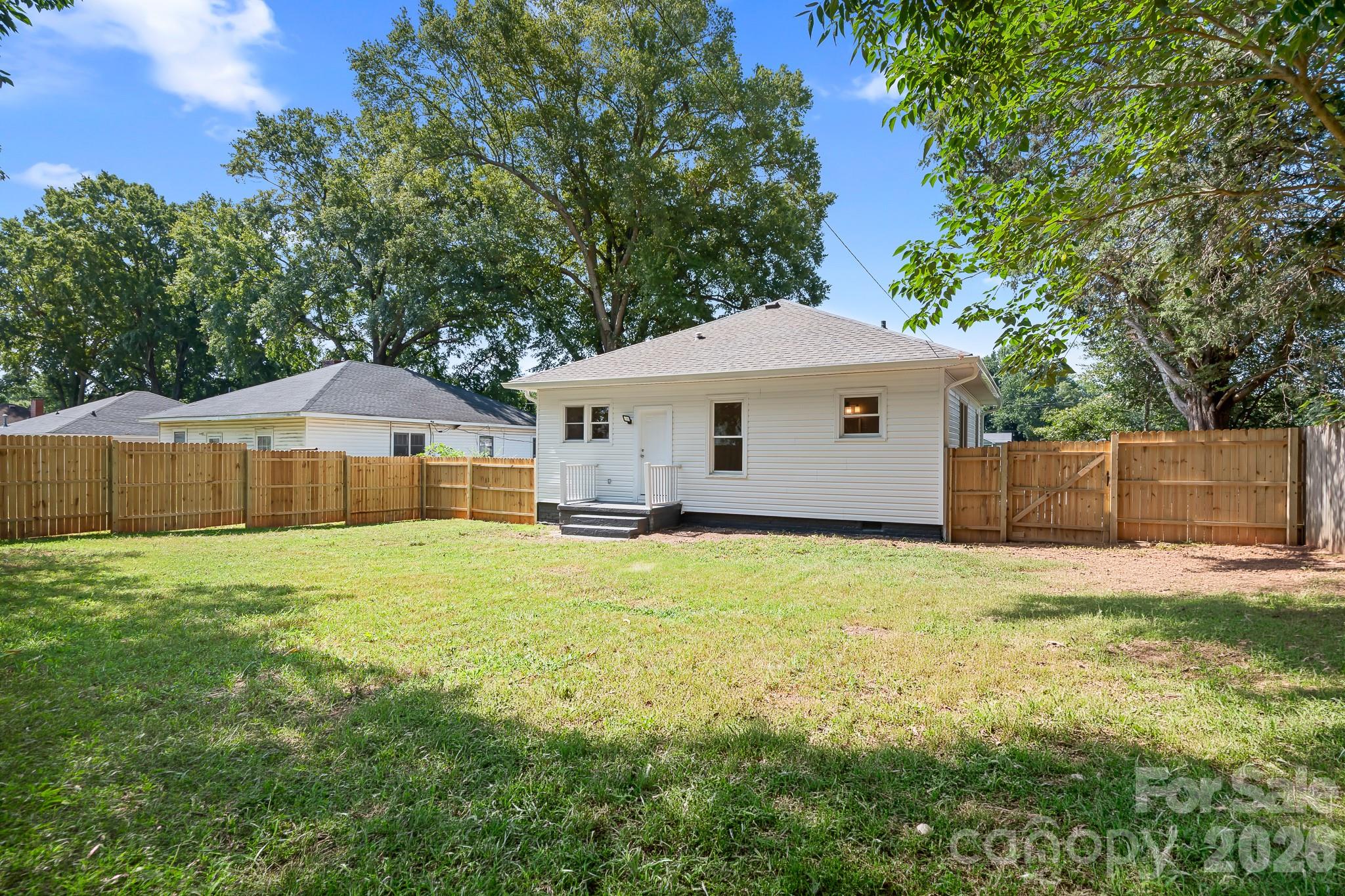 104 1st Avenue — China Grove