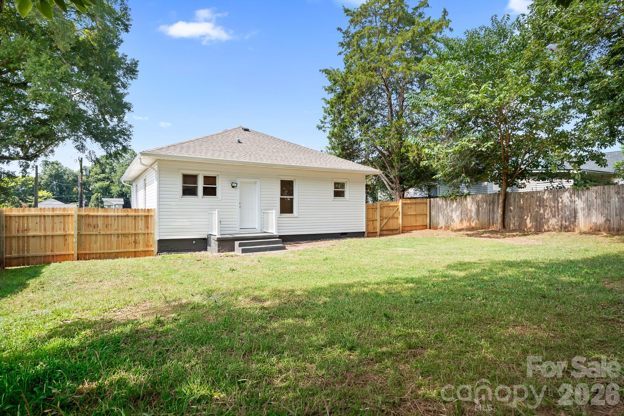 104 1st Avenue — China Grove