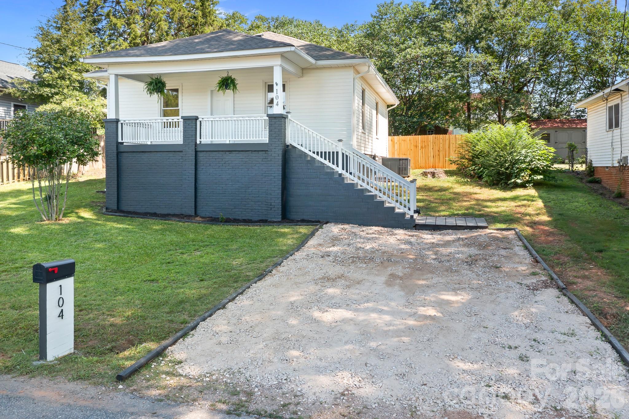 104 1st Avenue — China Grove