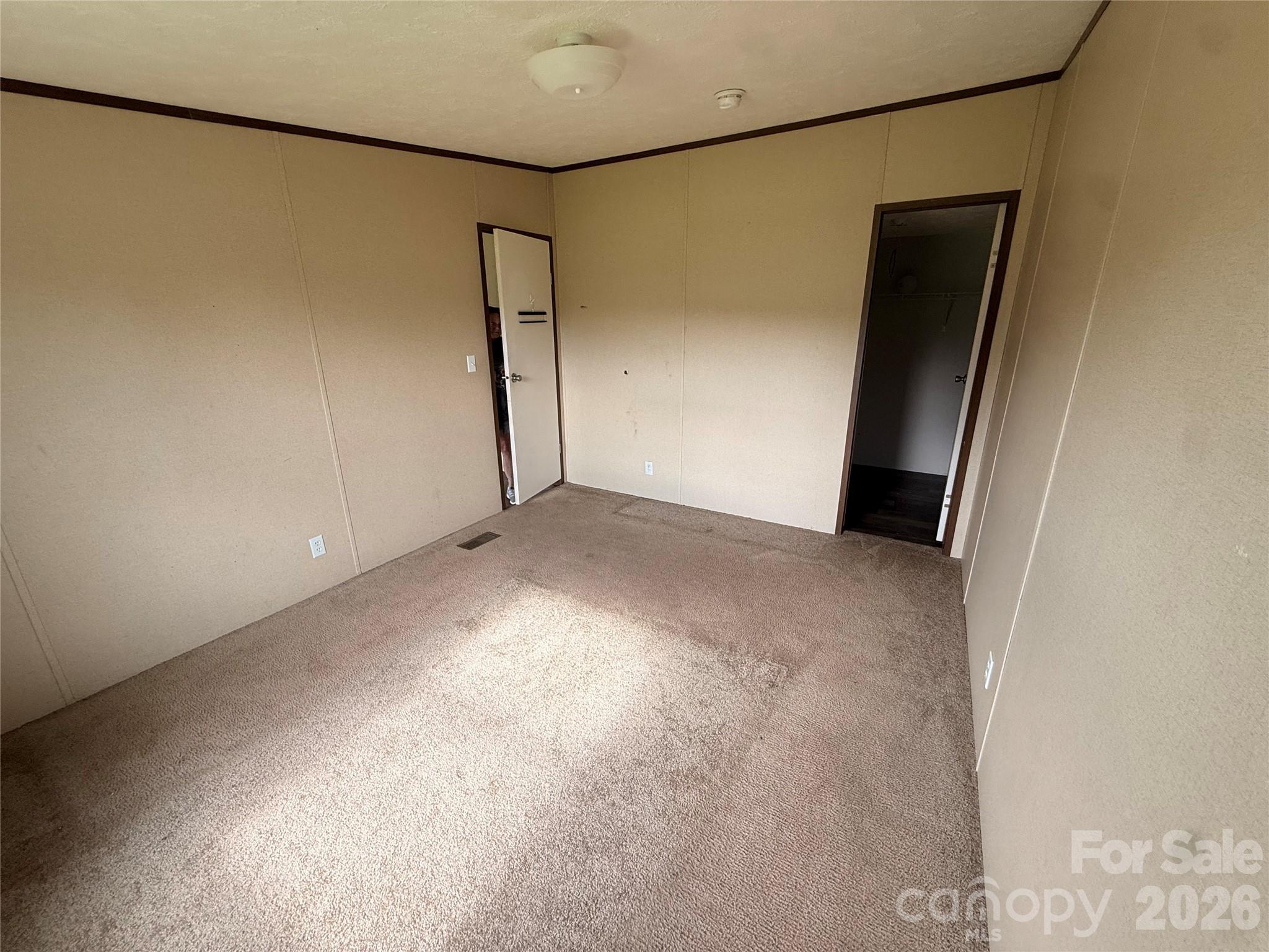 37 Mossy Brook Trail — Hendersonville