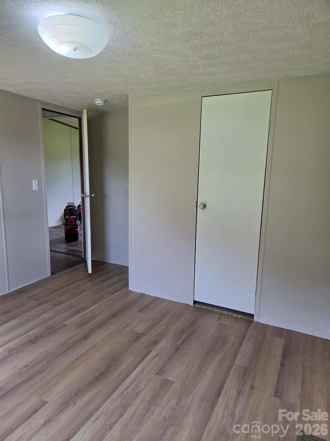 37 Mossy Brook Trail — Hendersonville