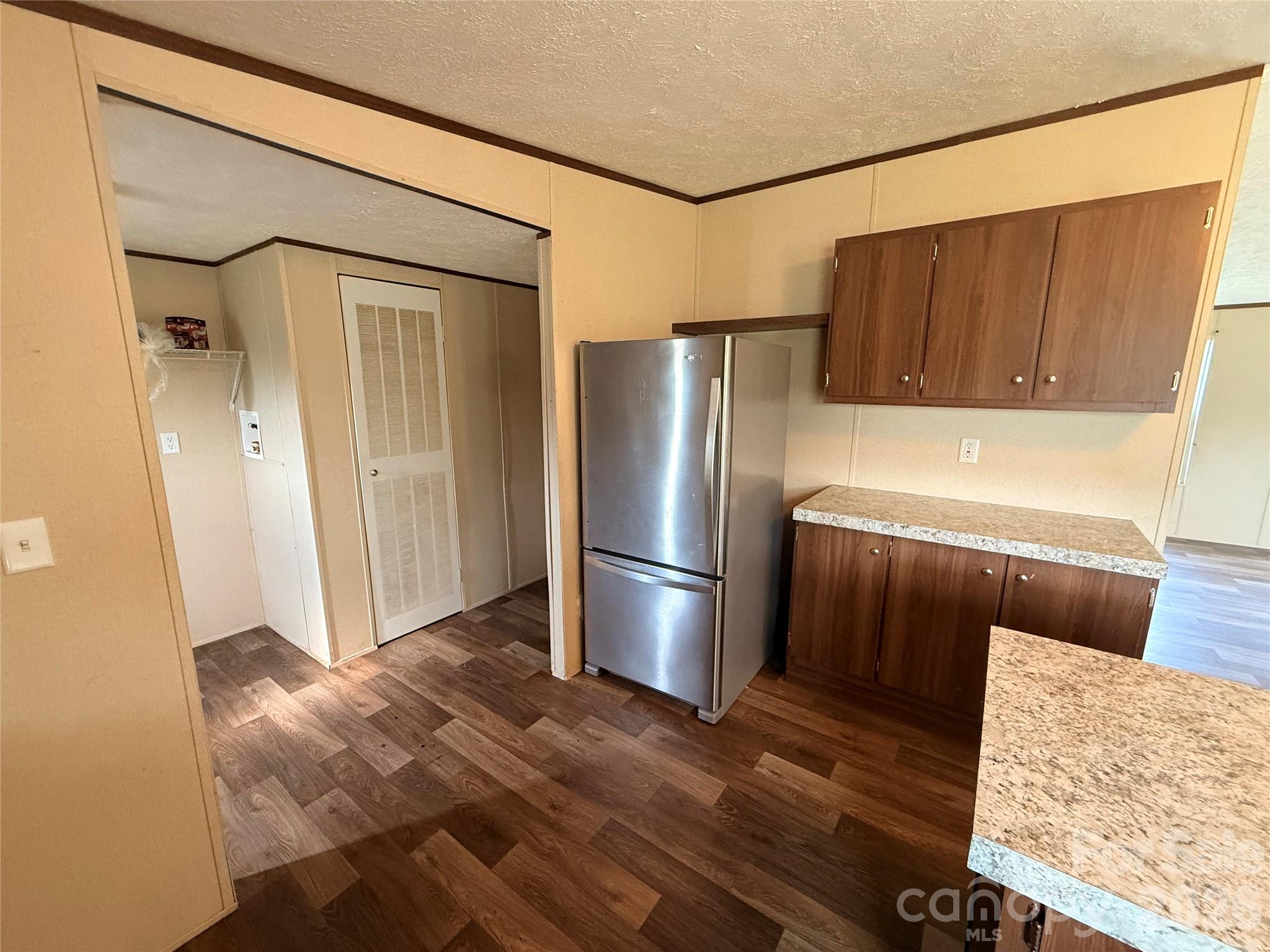 37 Mossy Brook Trail — Hendersonville