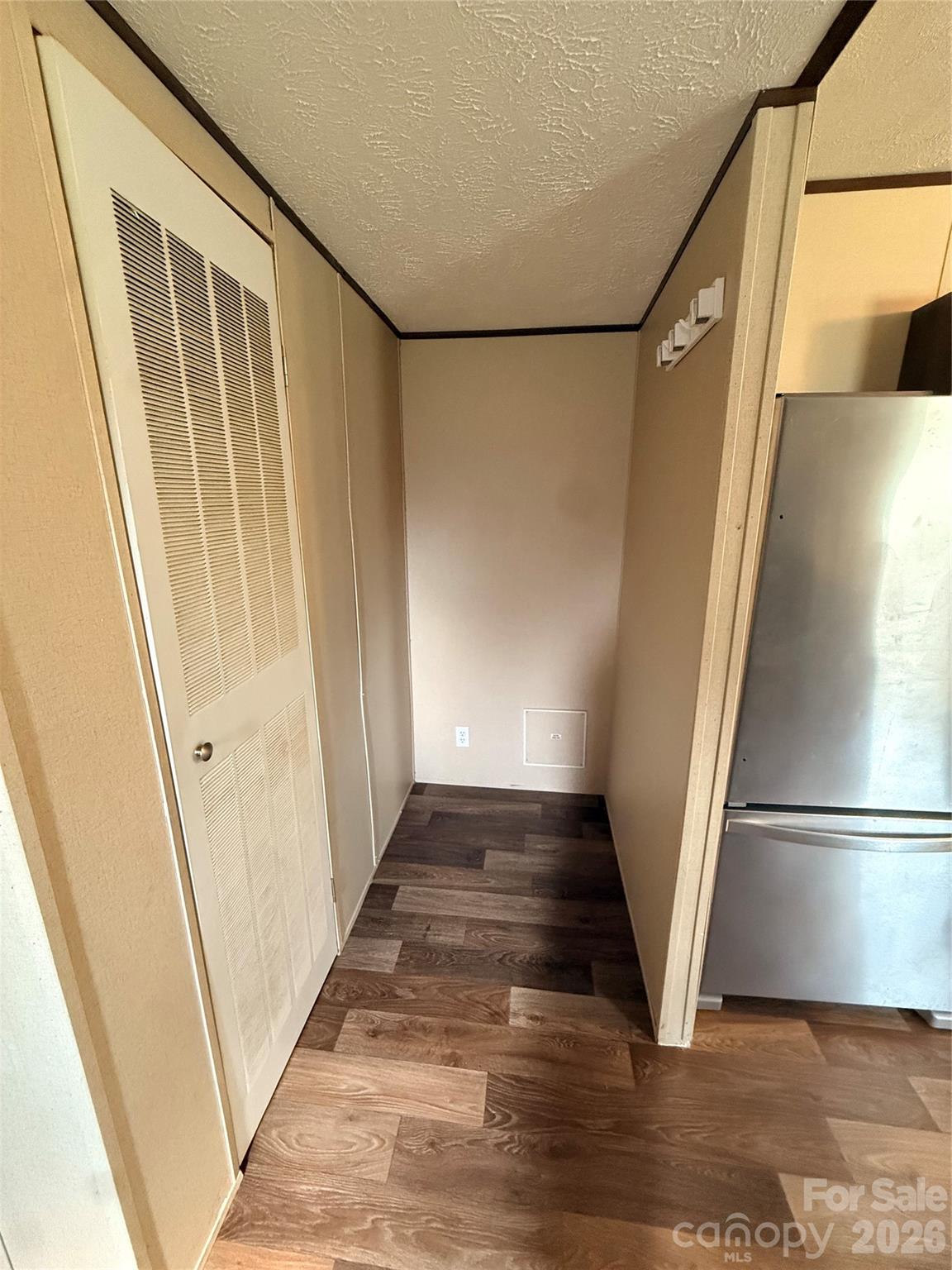 37 Mossy Brook Trail — Hendersonville