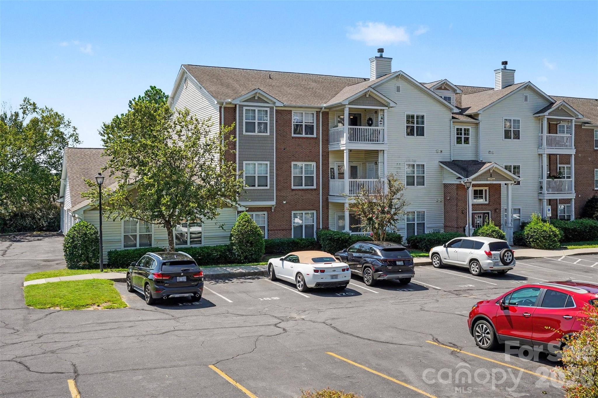 11286 Hyde Pointe Court — Charlotte