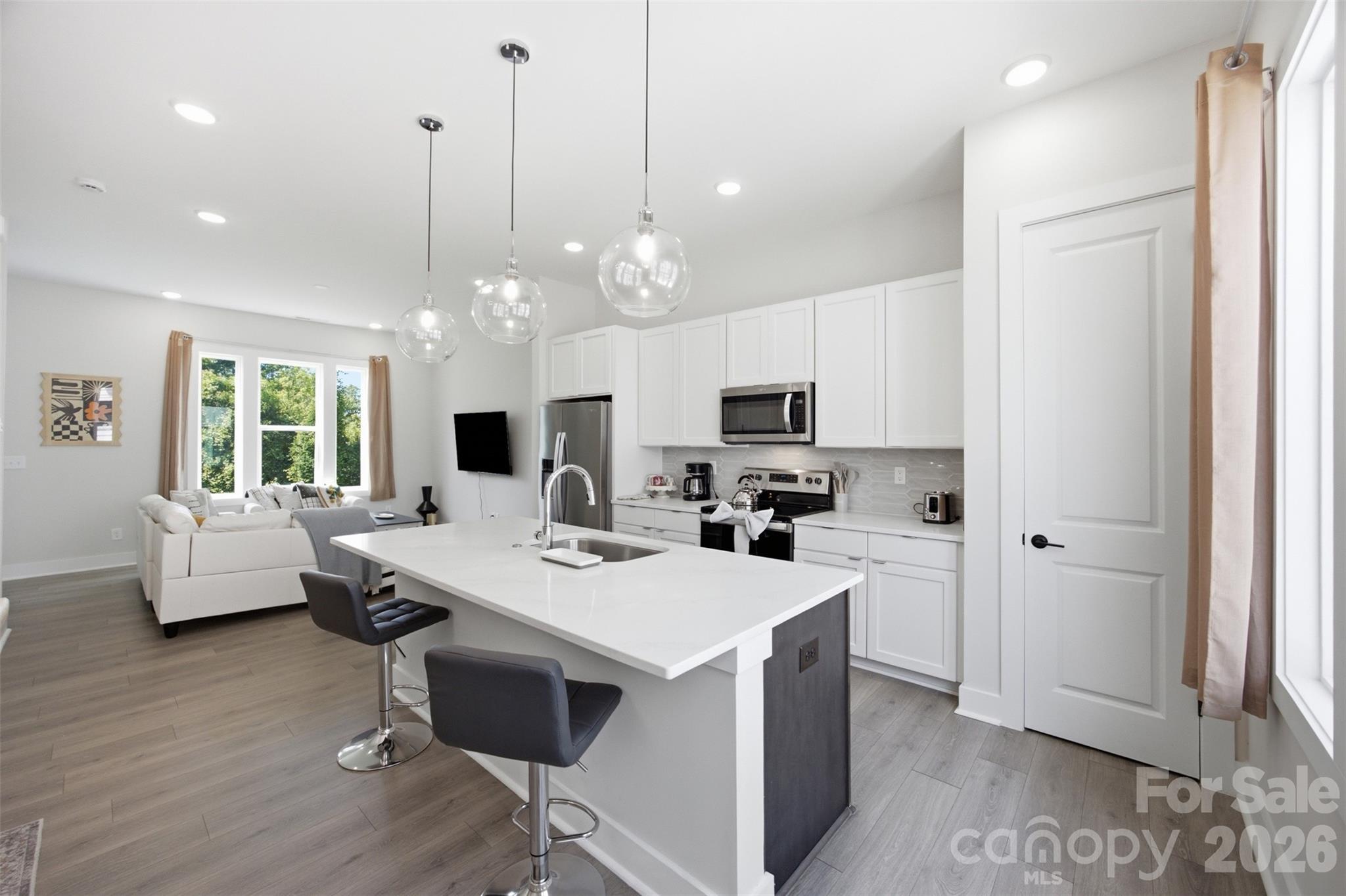 509 Strong Avenue — Charlotte