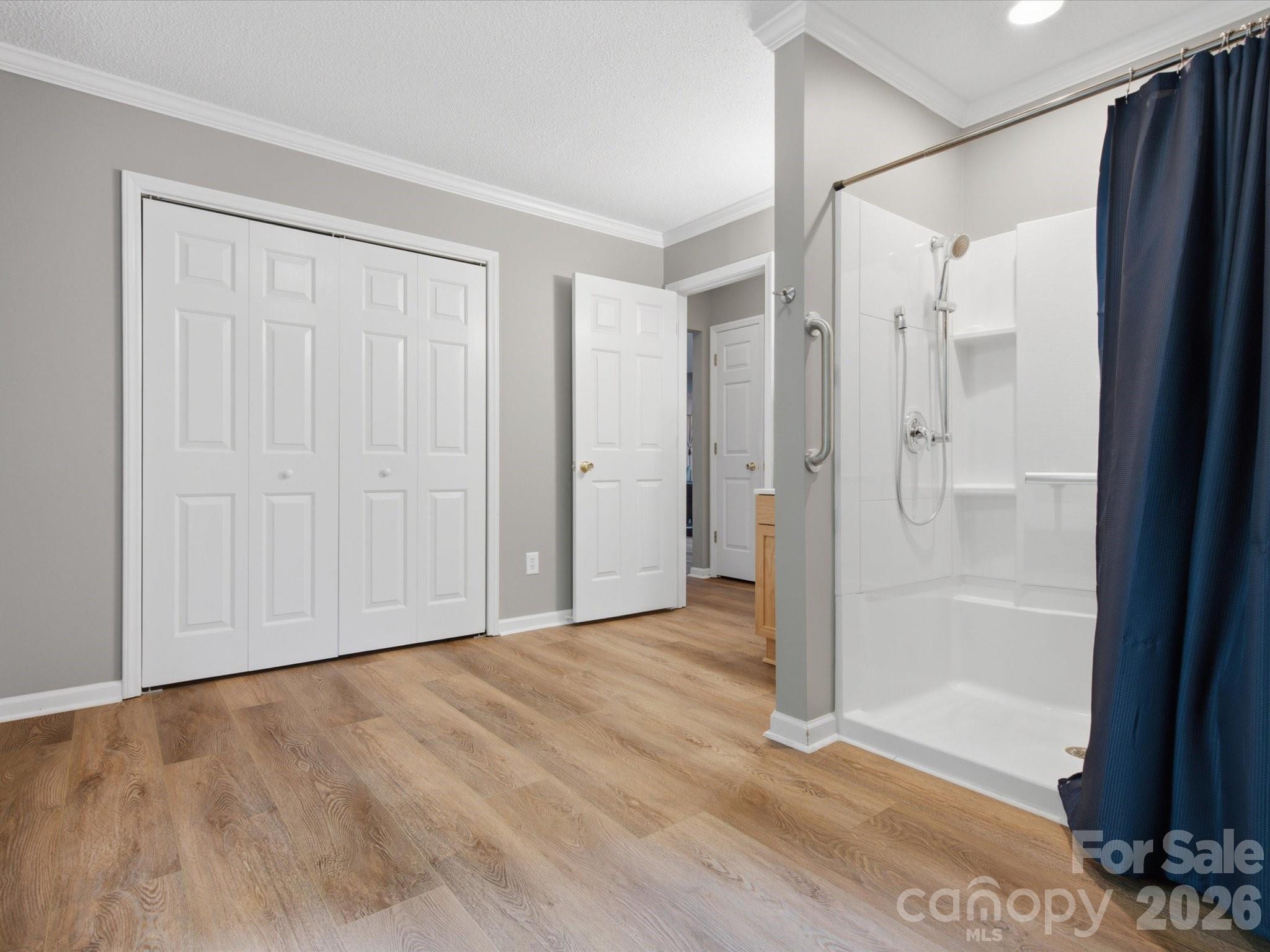 155 S Grandview Road — Clover