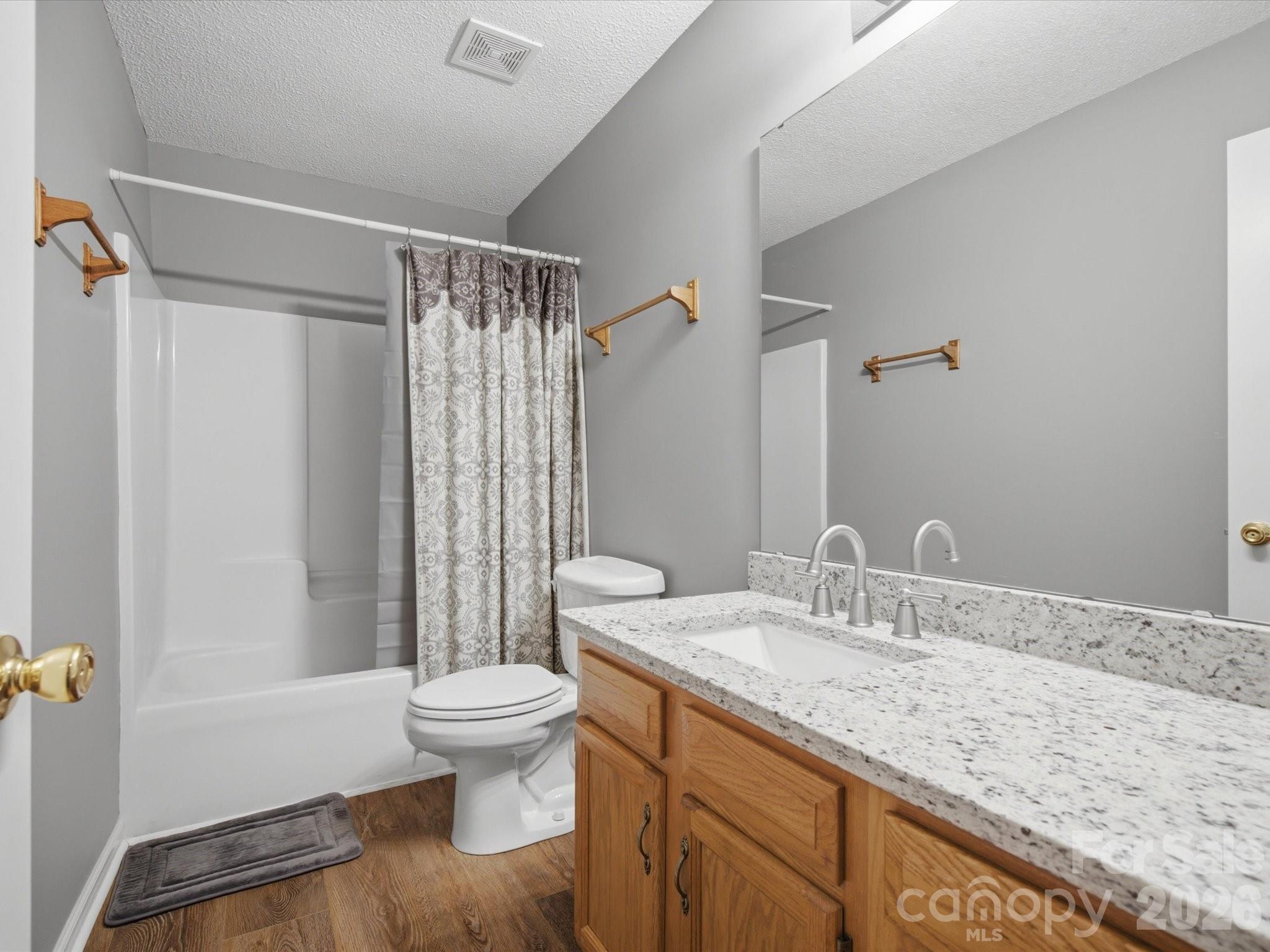 155 S Grandview Road — Clover