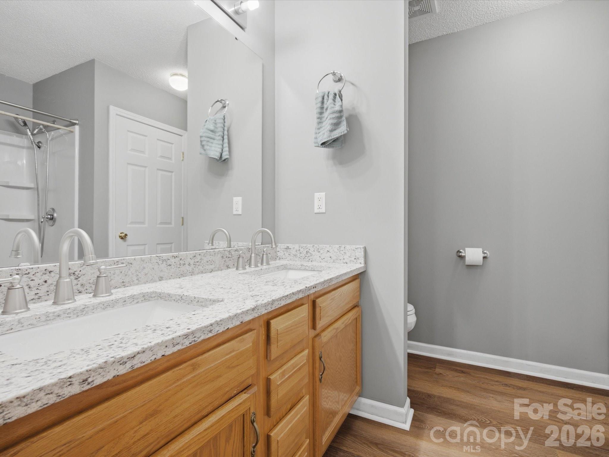 155 S Grandview Road — Clover