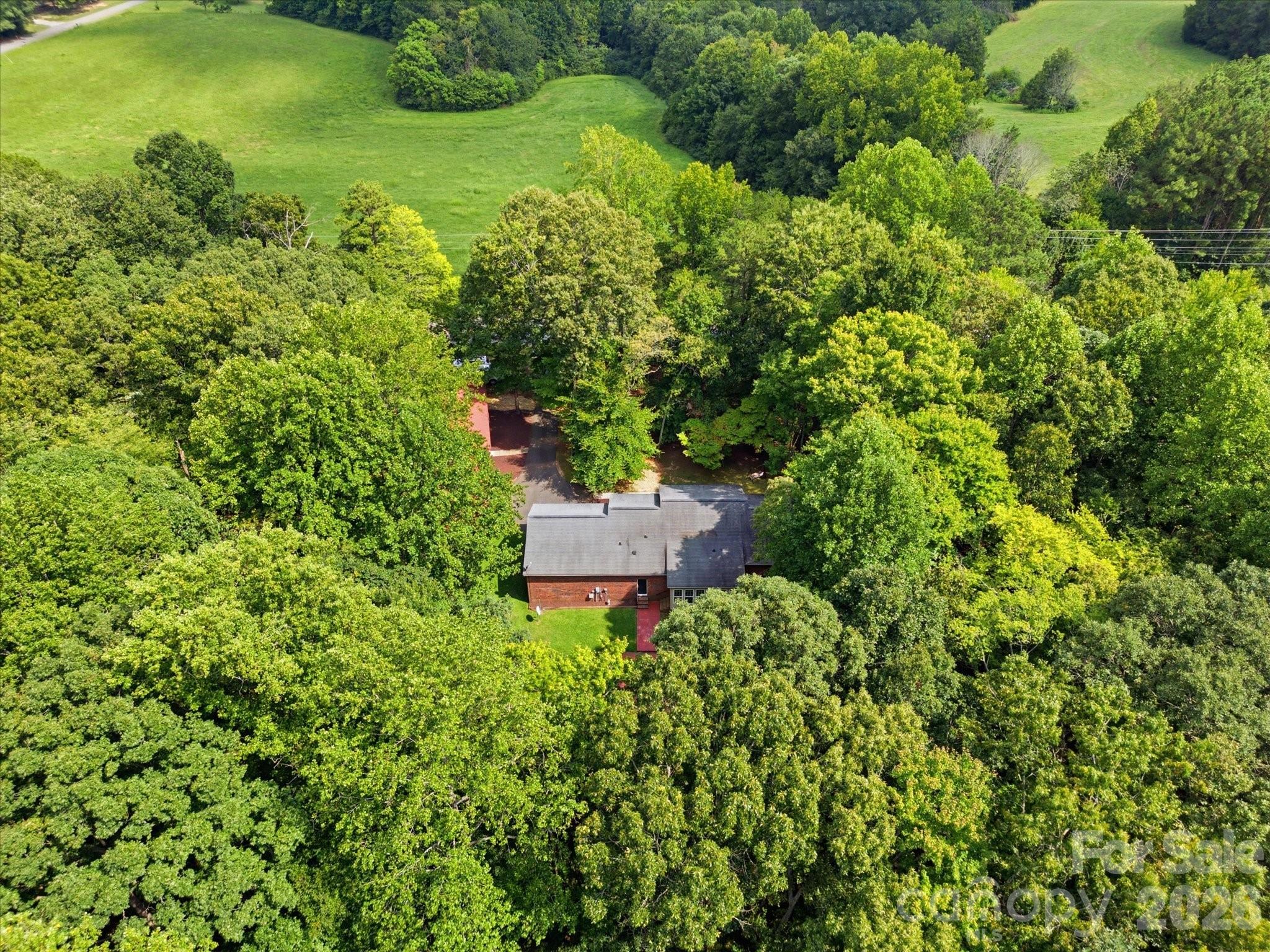 155 S Grandview Road — Clover