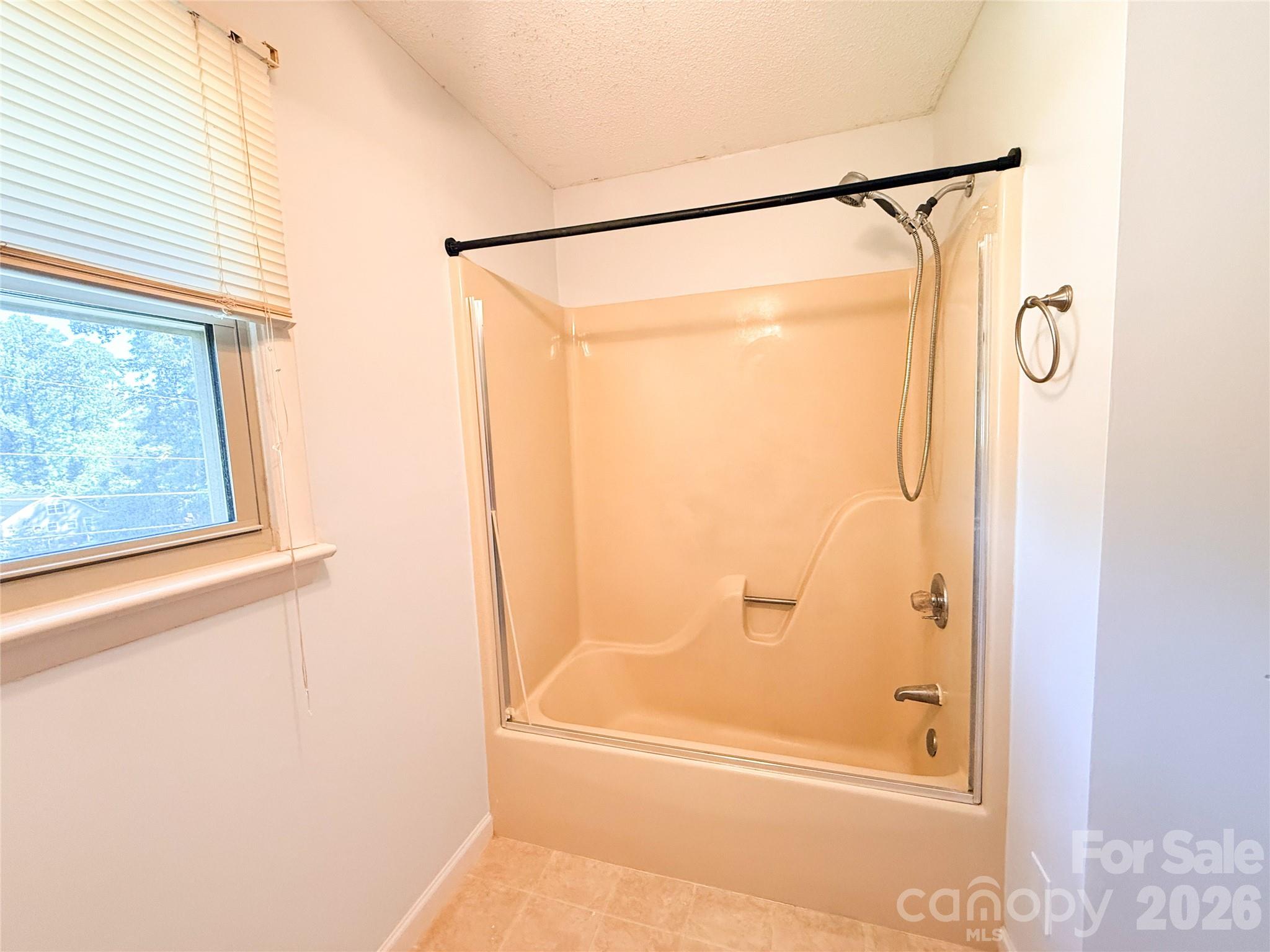 301 Starmount Drive — Statesville
