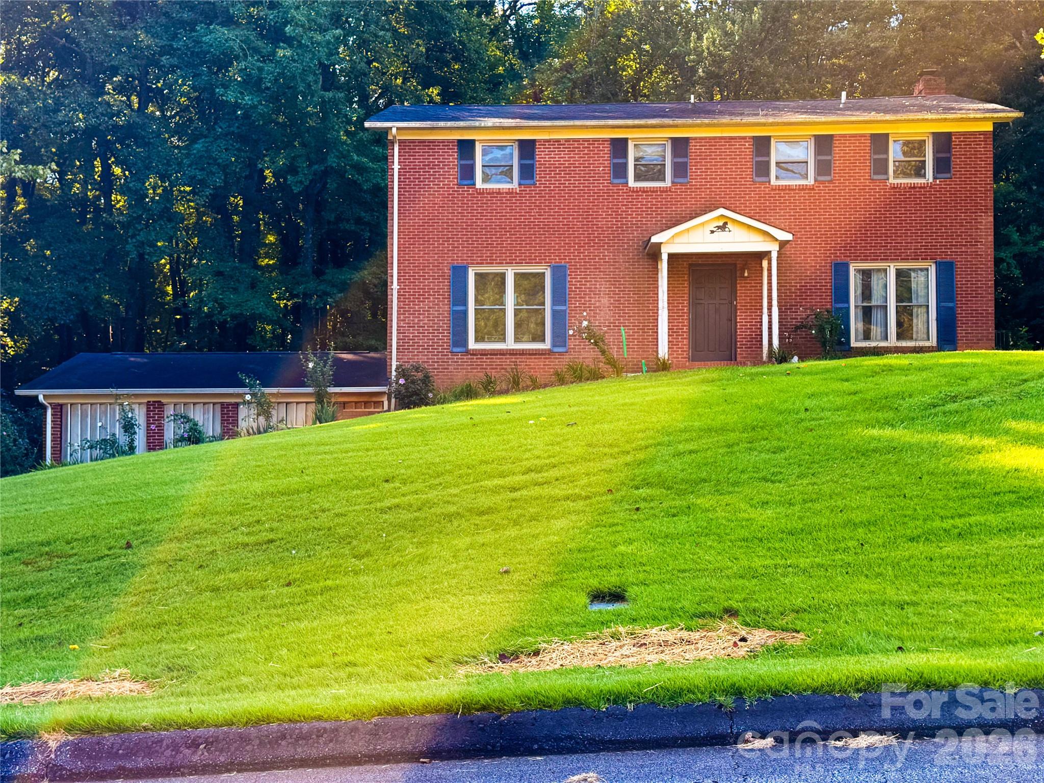 301 Starmount Drive — Statesville