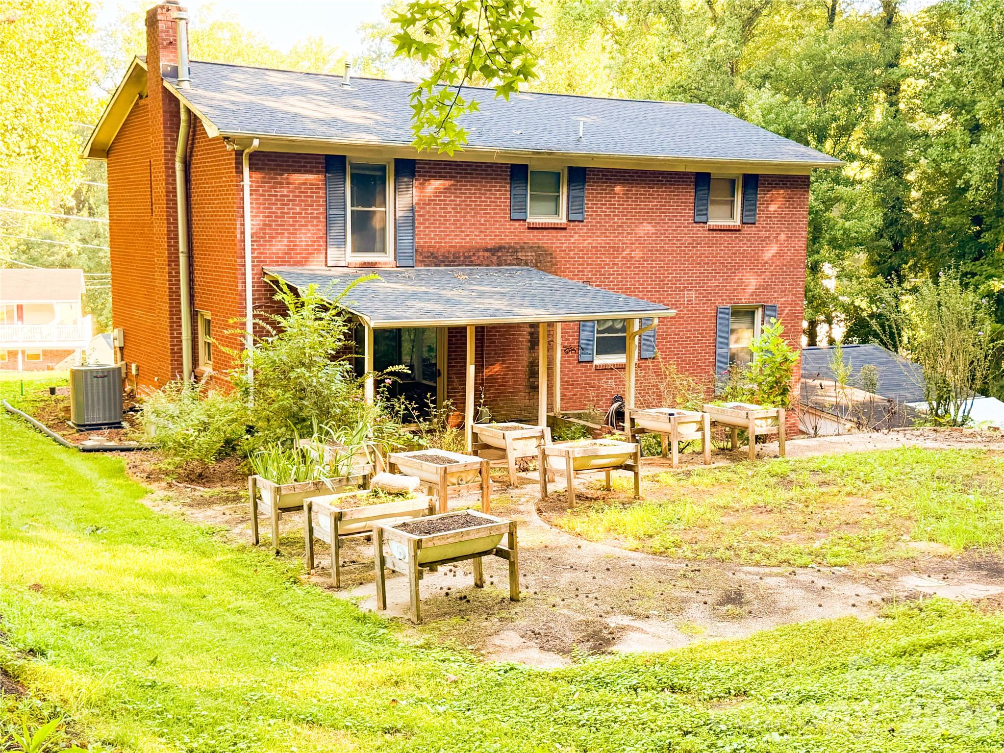 301 Starmount Drive — Statesville