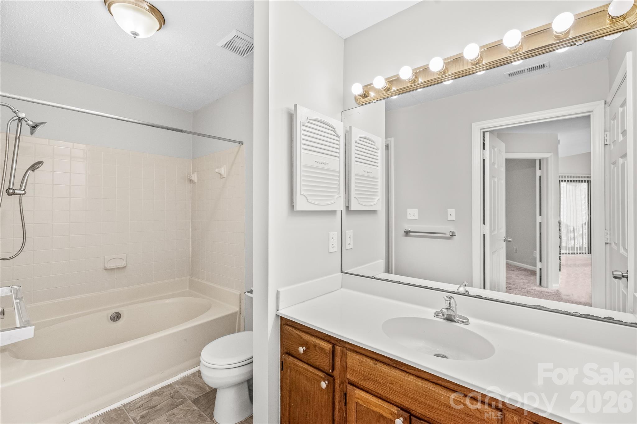 8155 Cedar Glen Drive — Charlotte