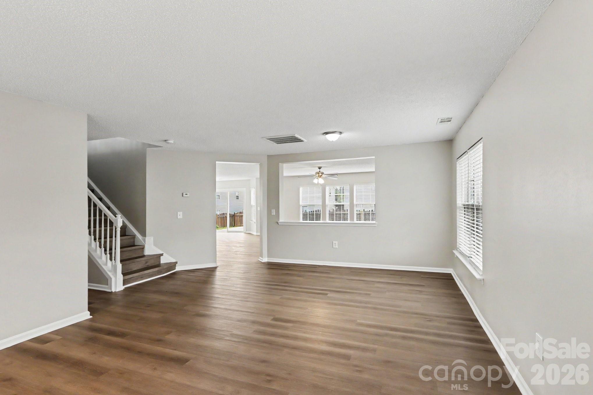 4022 Houldsworth Drive — Charlotte