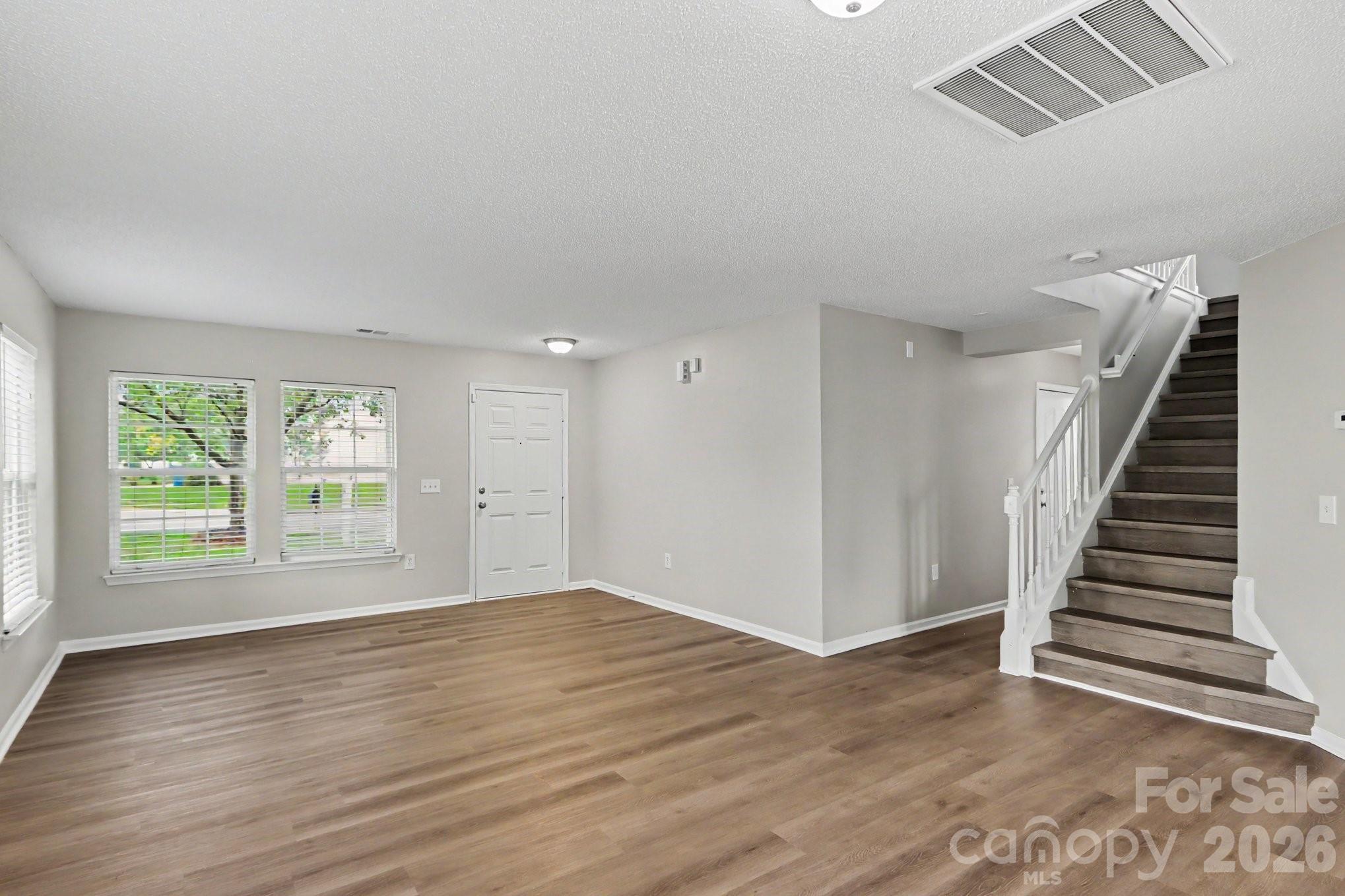 4022 Houldsworth Drive — Charlotte