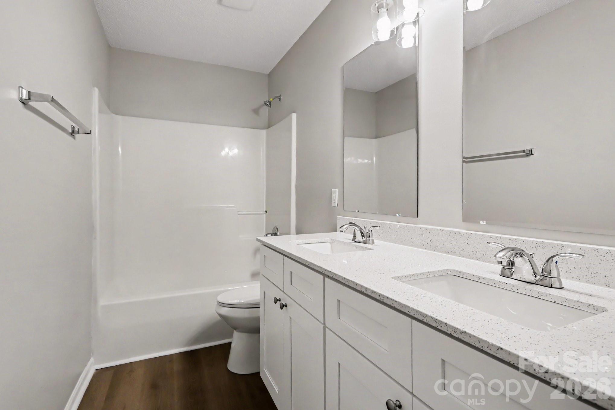 4022 Houldsworth Drive — Charlotte