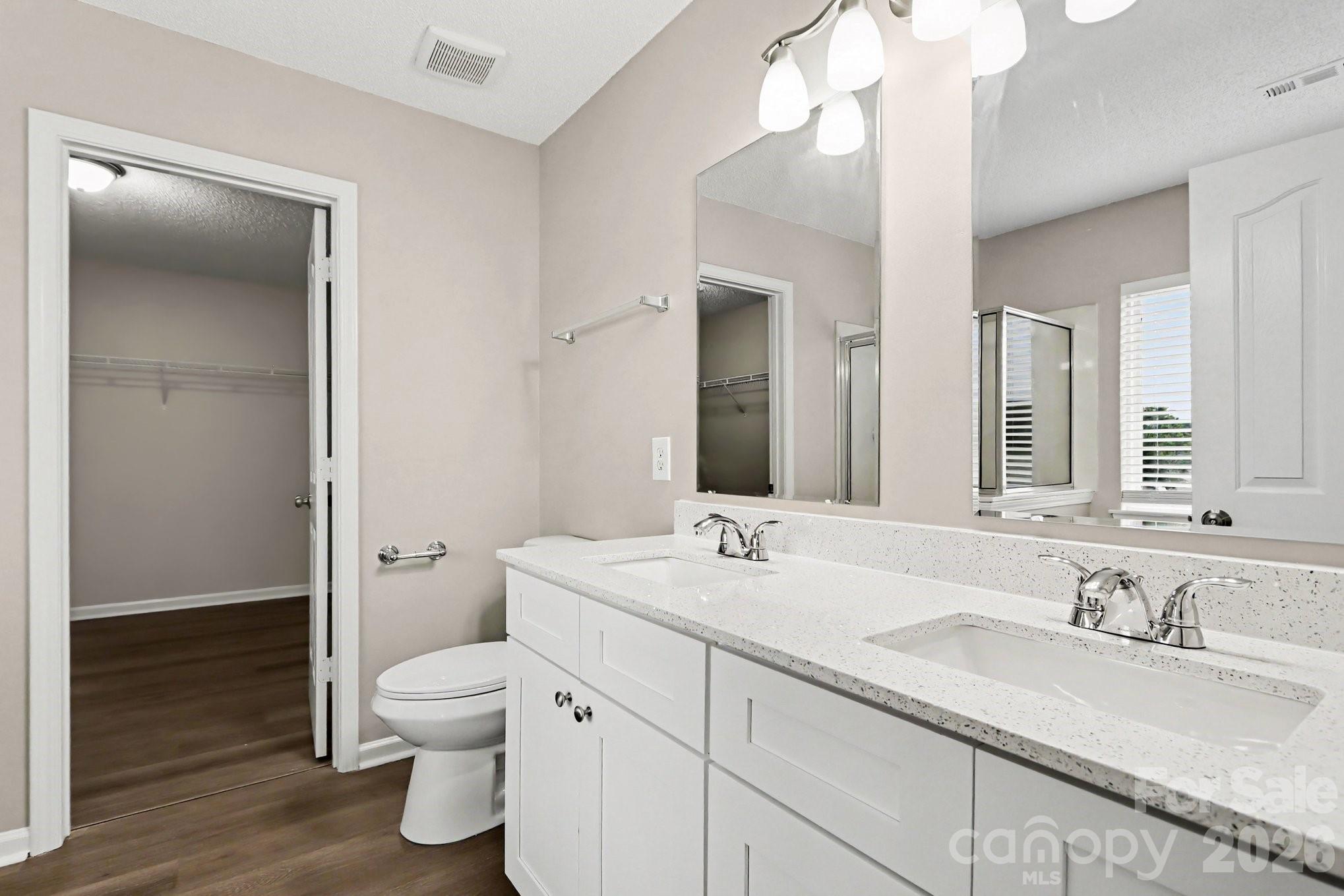 4022 Houldsworth Drive — Charlotte