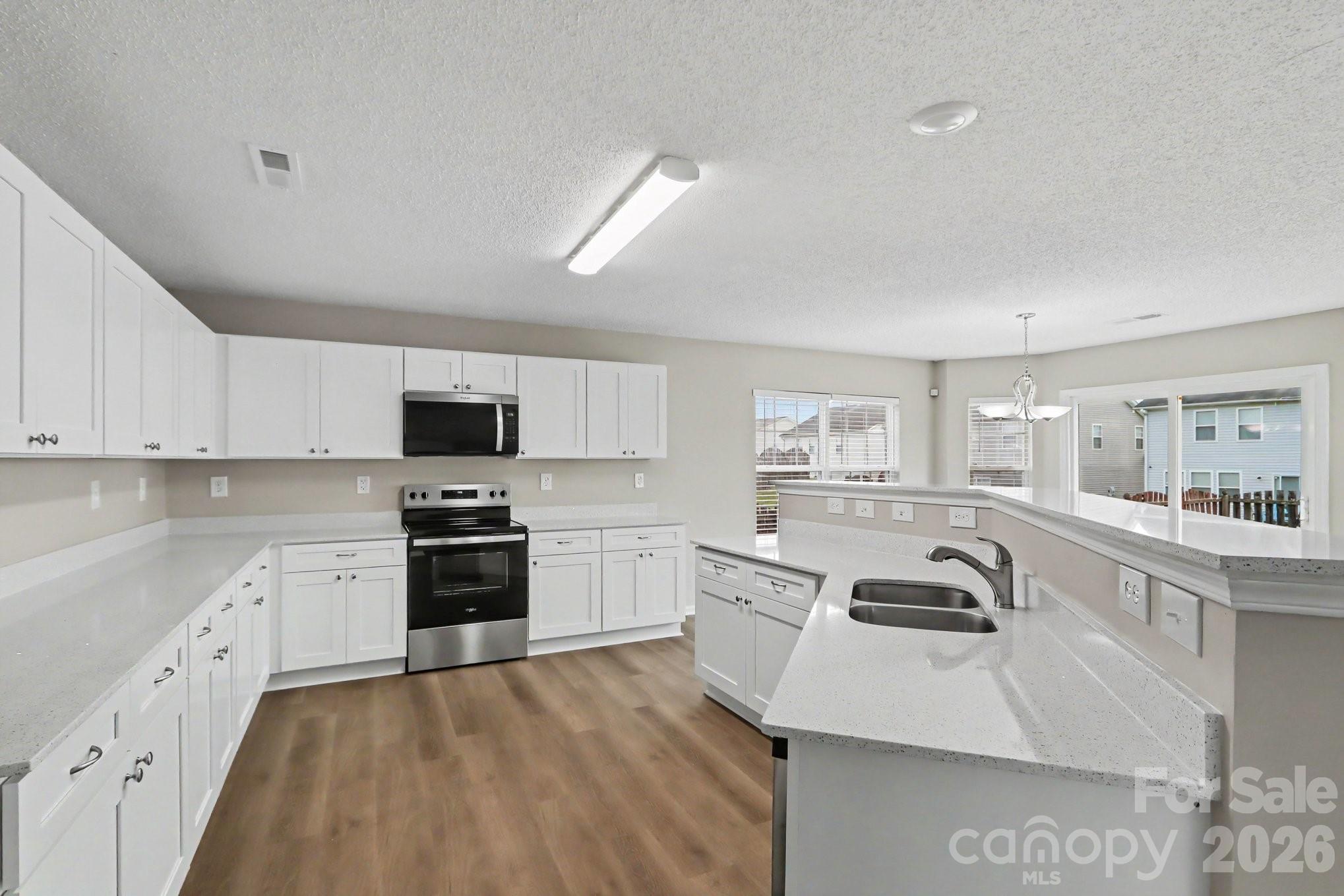 4022 Houldsworth Drive — Charlotte