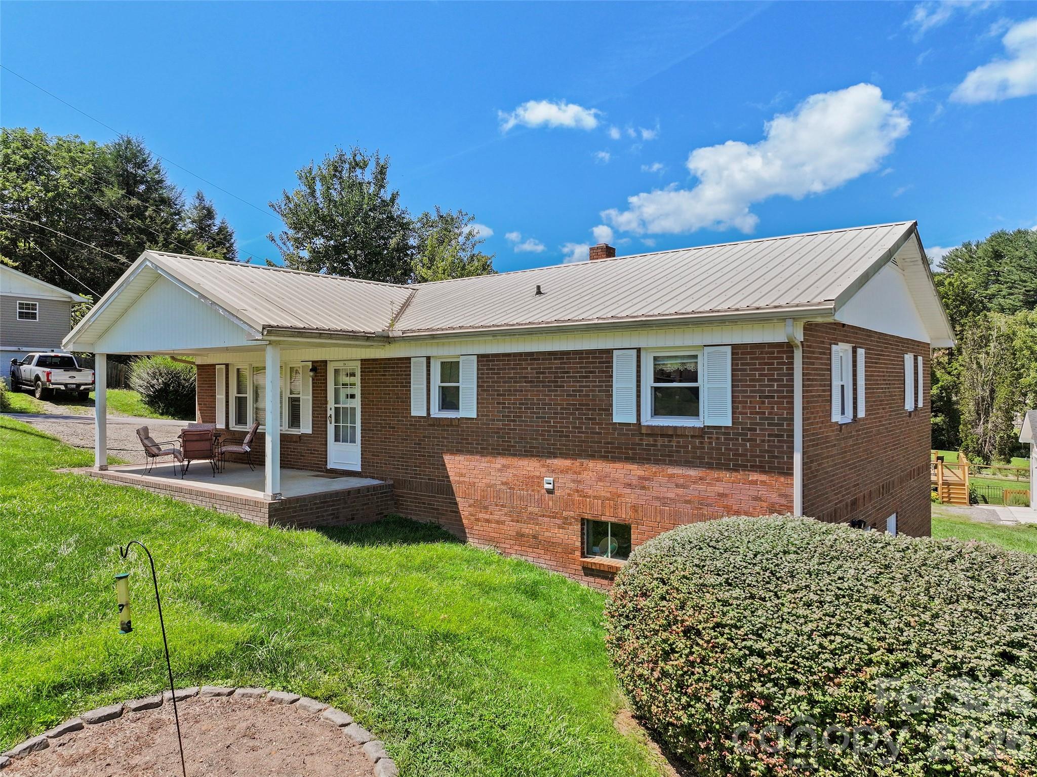 354 Oakdale Road — Waynesville