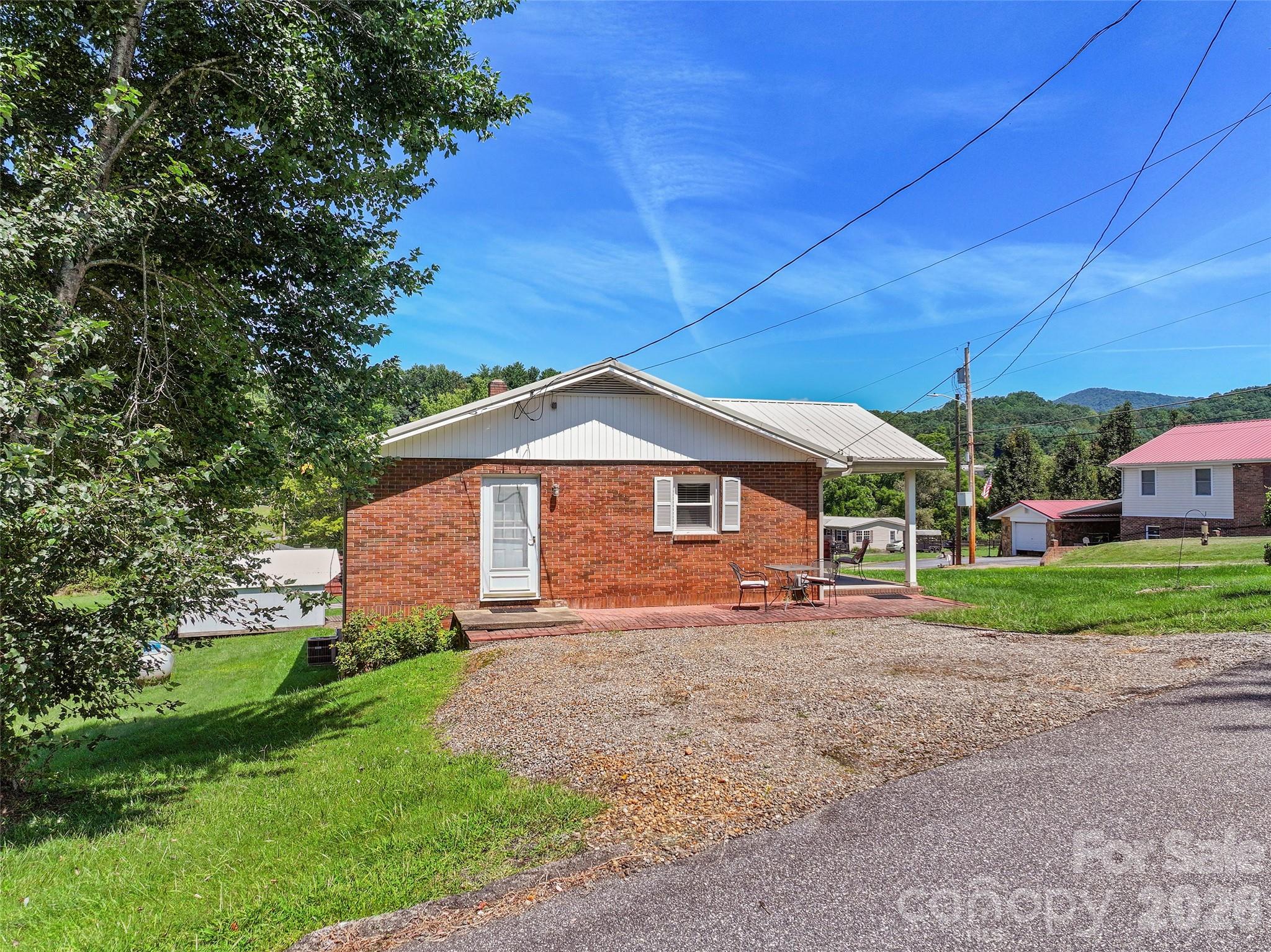354 Oakdale Road — Waynesville