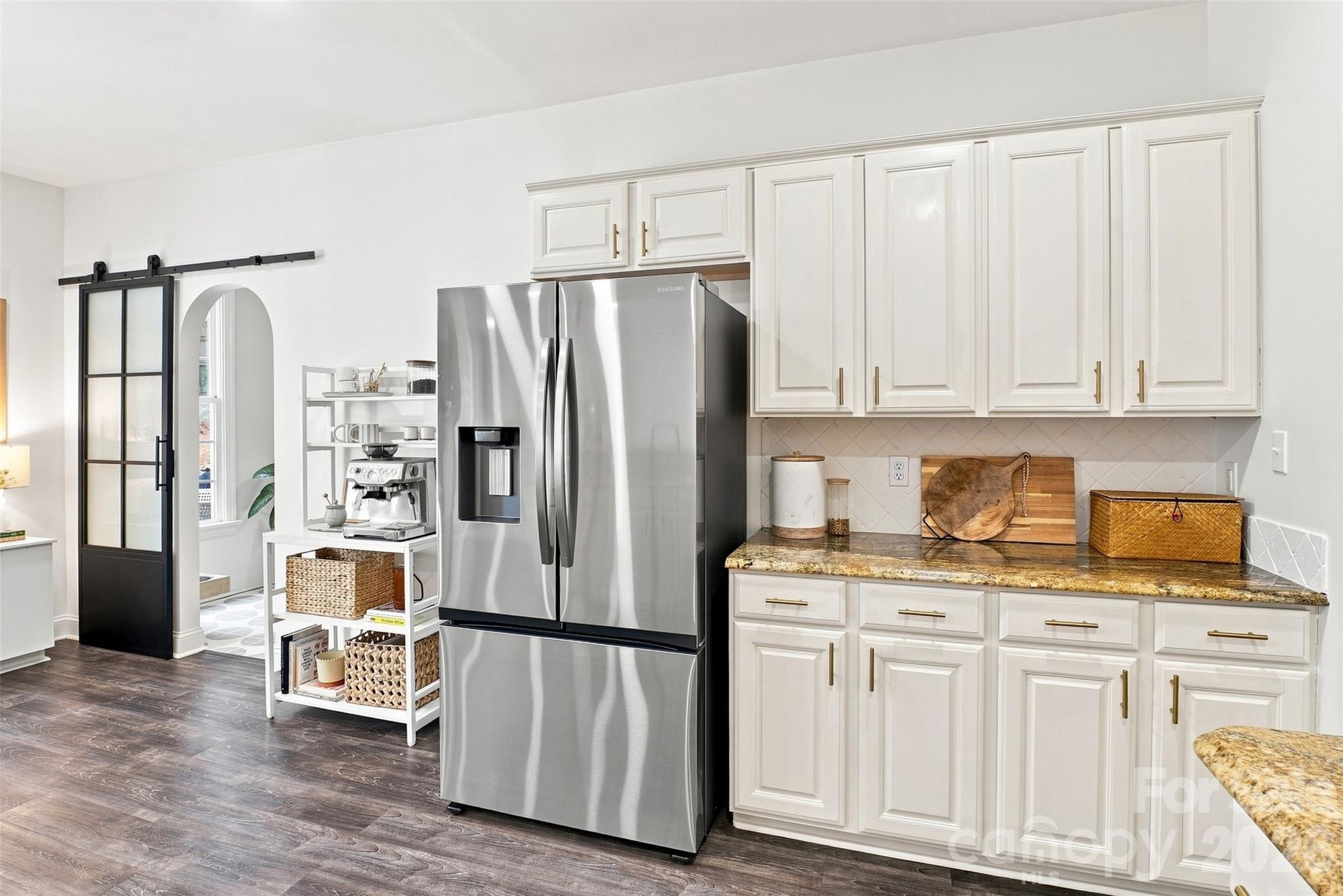 9434 Valley Road — Charlotte