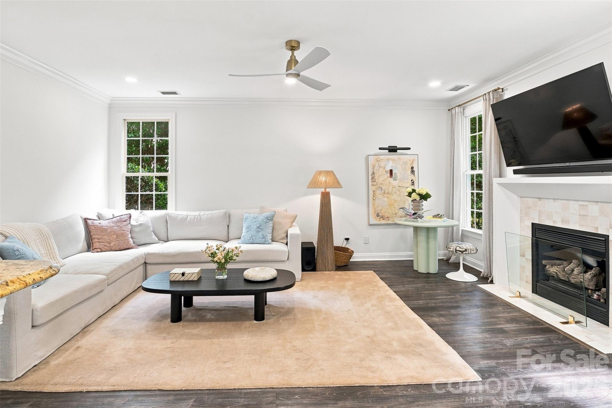 9434 Valley Road — Charlotte