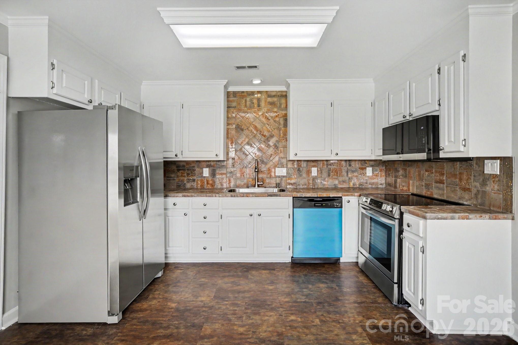 1912 Wexford Court — Gastonia