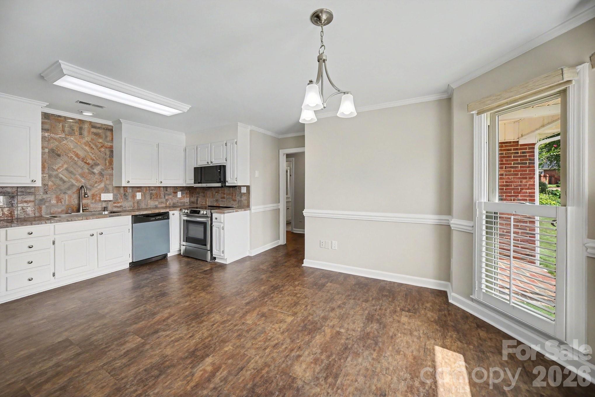 1912 Wexford Court — Gastonia