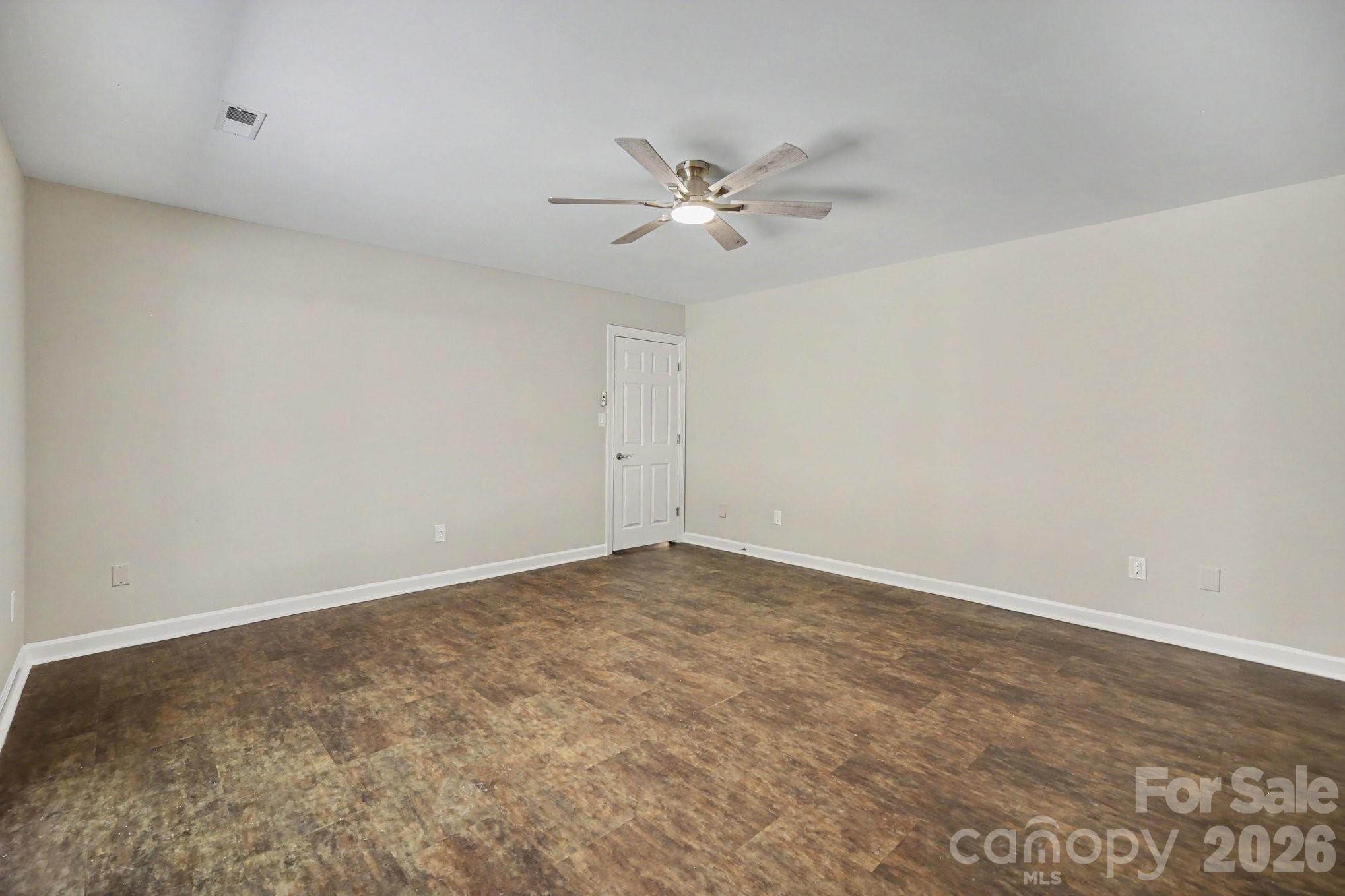 1912 Wexford Court — Gastonia