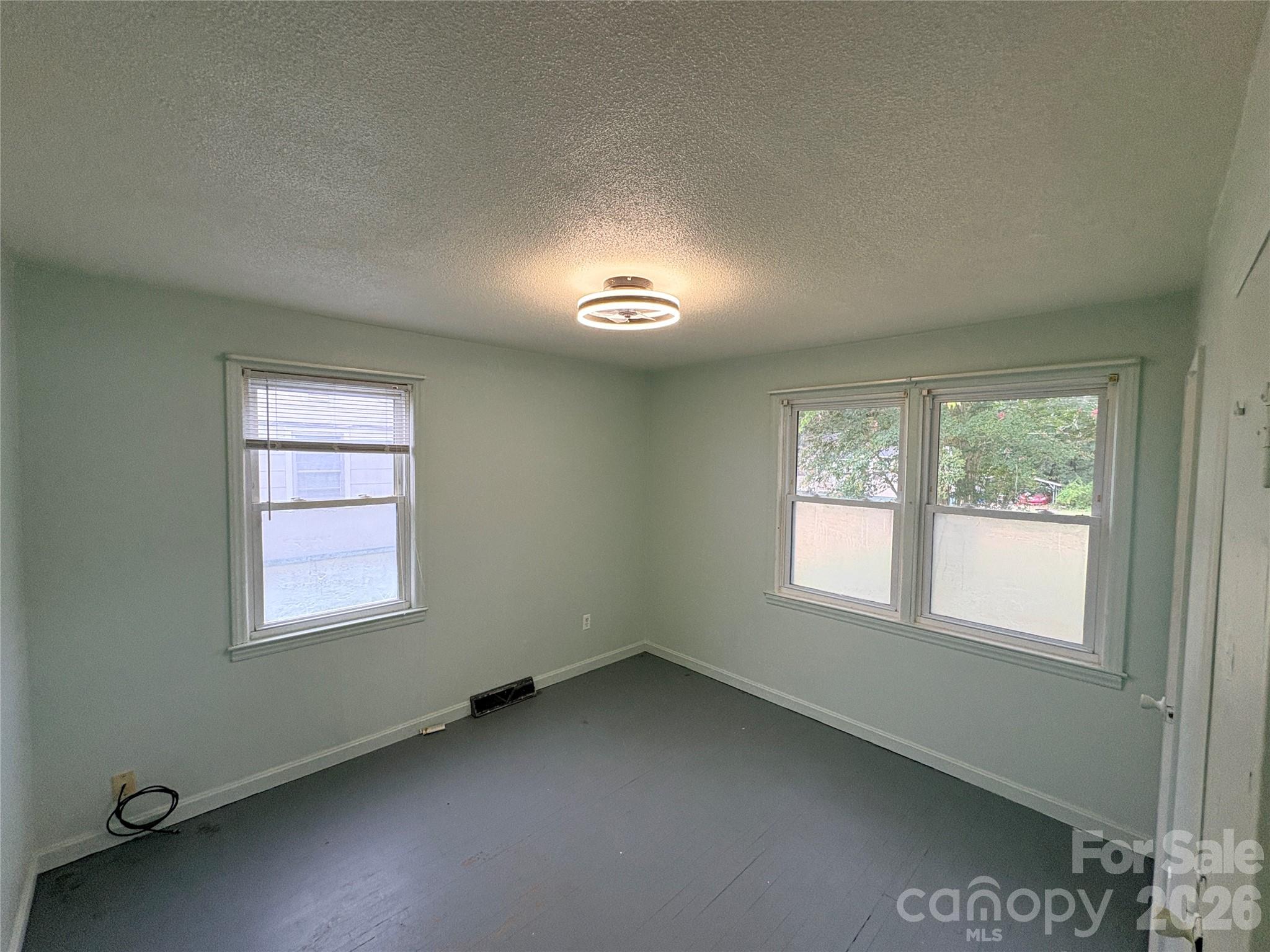 504 Brendale Drive — Chester