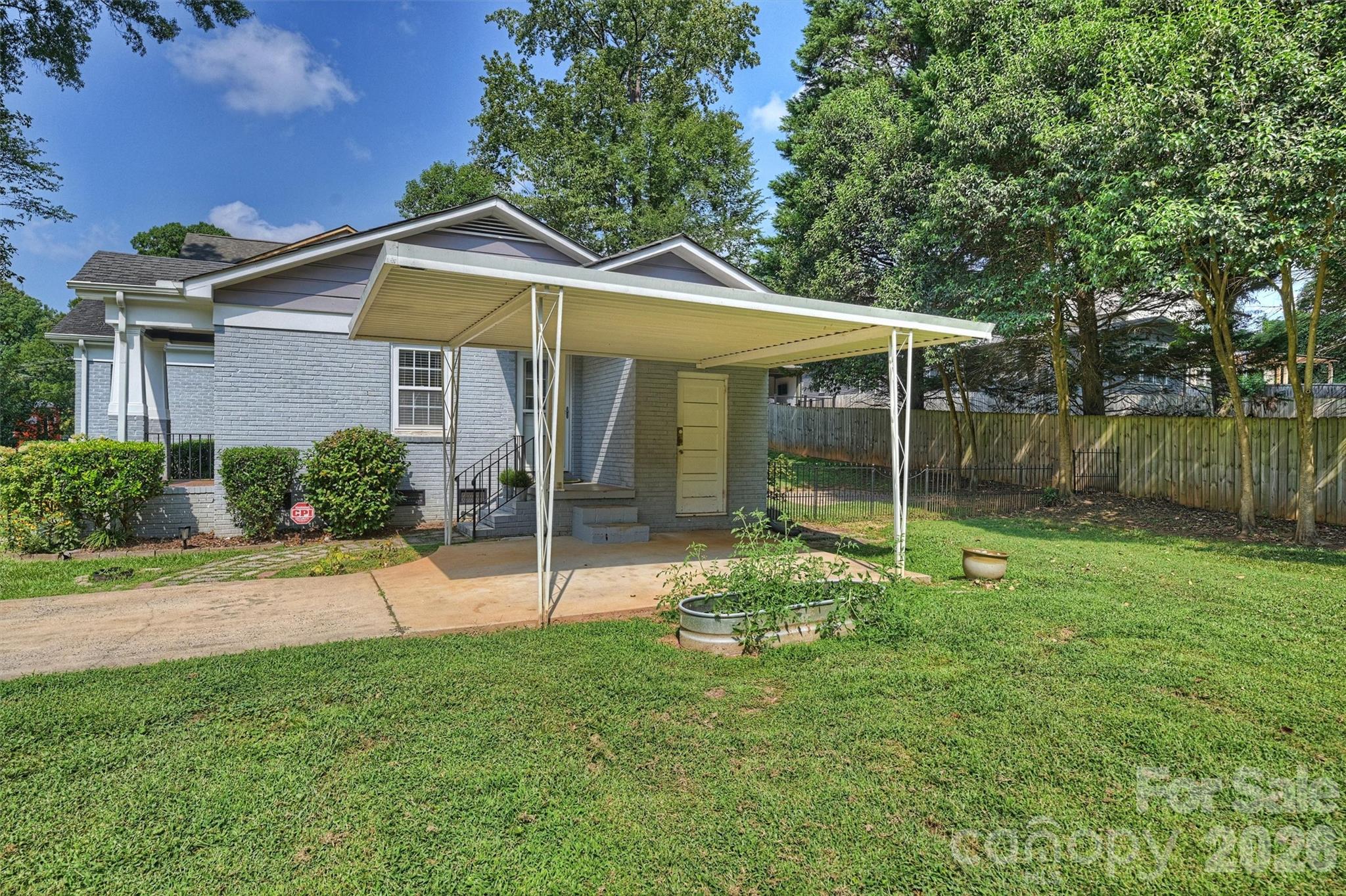 1323 Carolyn Drive — Charlotte