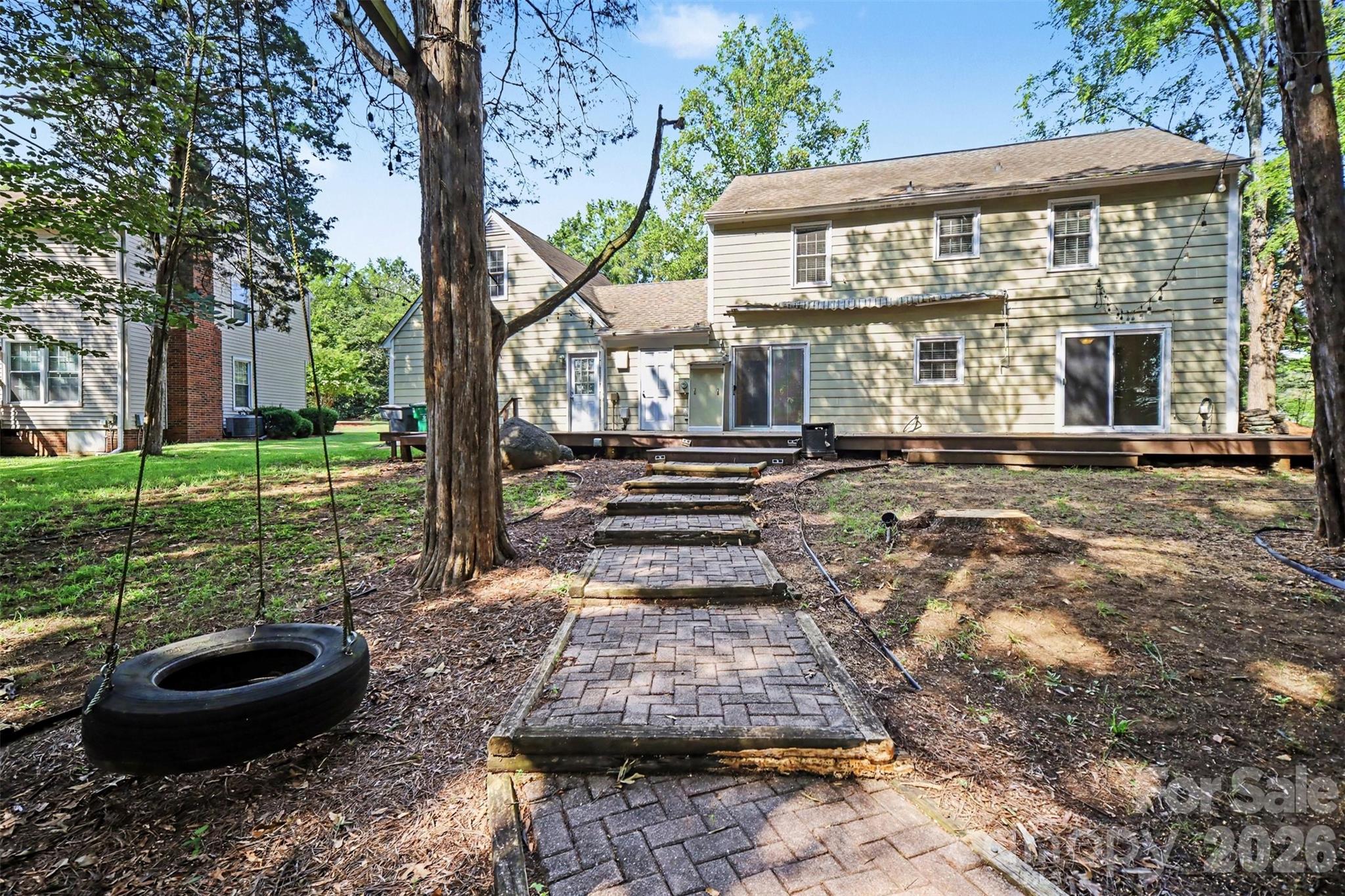 2248 Lawton Bluff Road — Charlotte