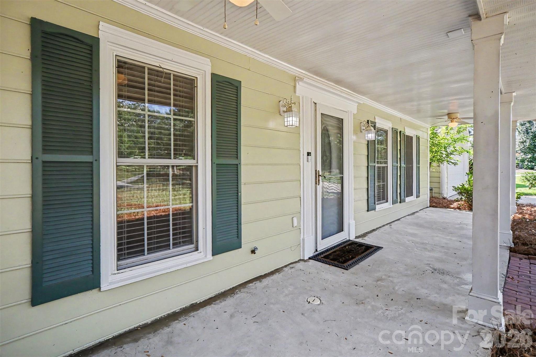 2248 Lawton Bluff Road — Charlotte