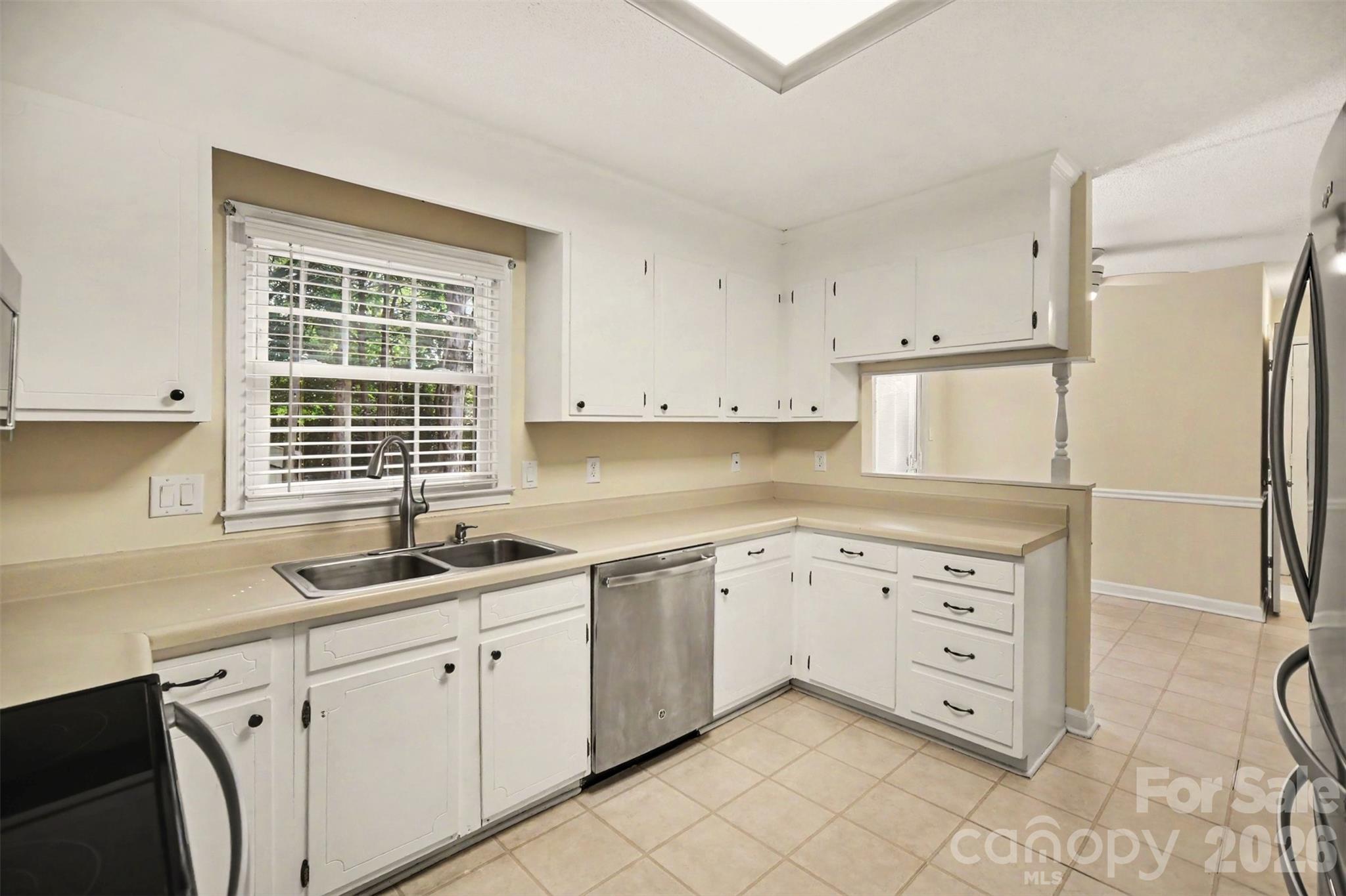 2248 Lawton Bluff Road — Charlotte