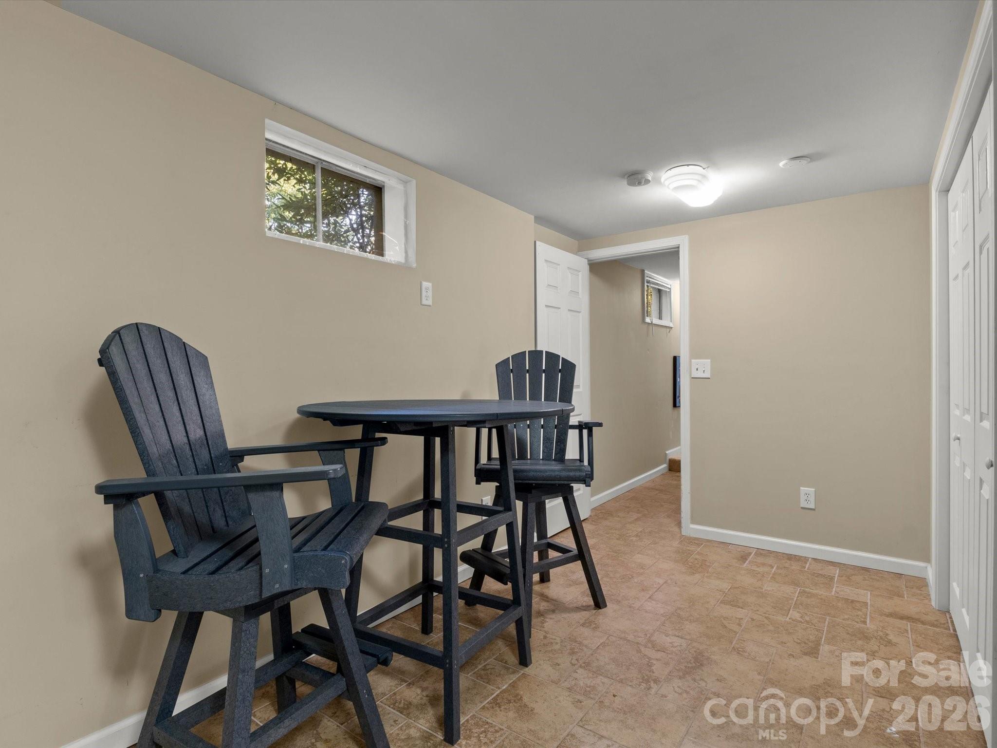 110 Aurora Drive — Asheville