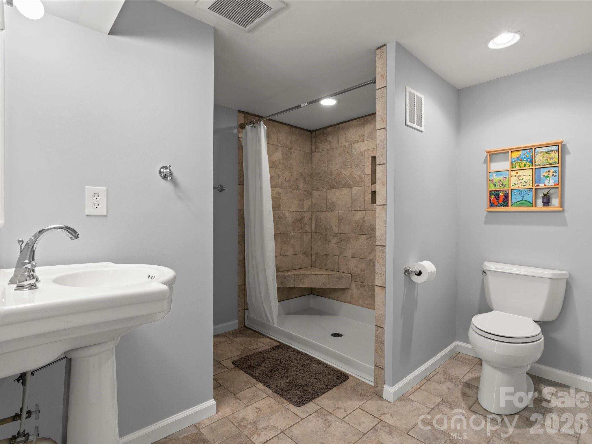110 Aurora Drive — Asheville