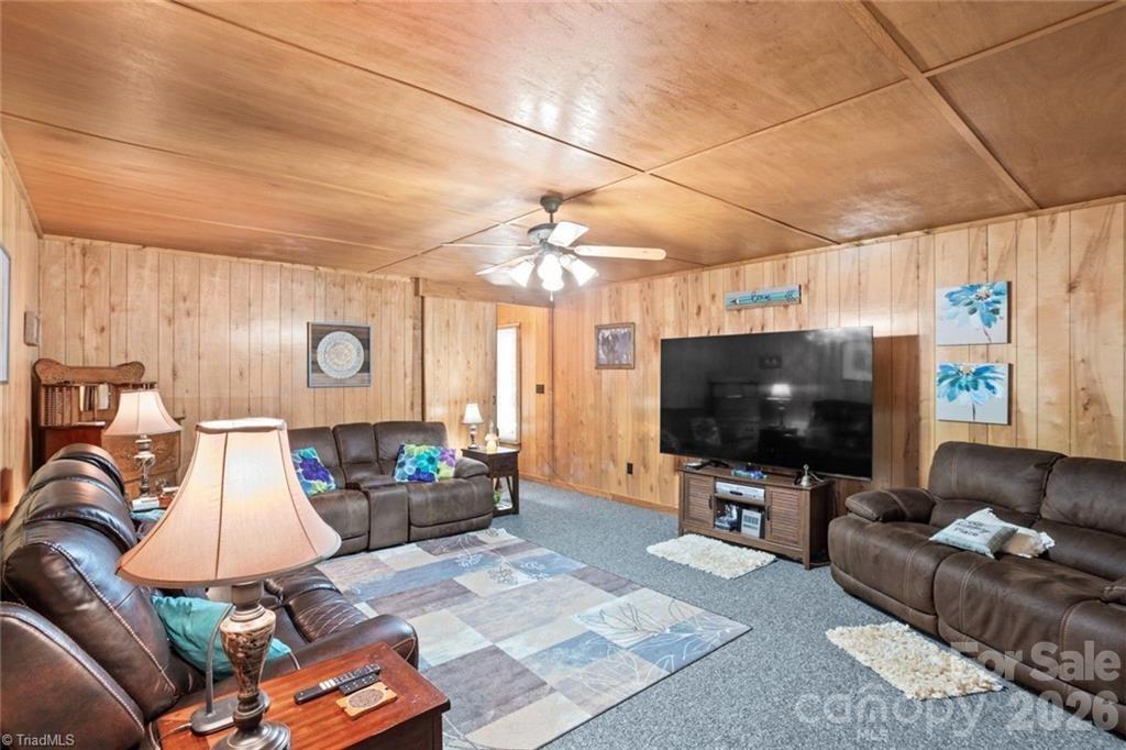 143 Mohegan Trail — Mocksville