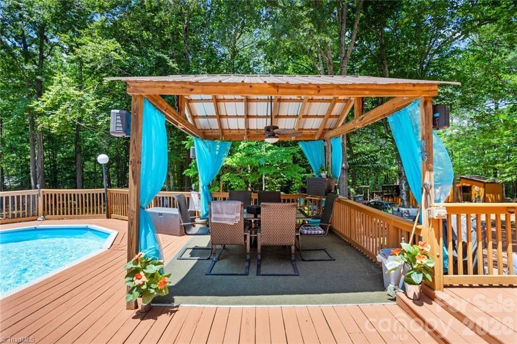 143 Mohegan Trail — Mocksville
