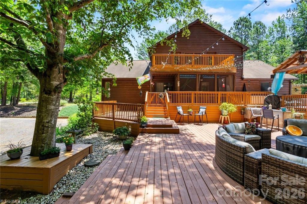 143 Mohegan Trail — Mocksville