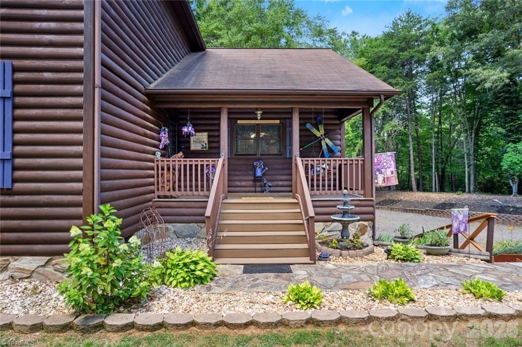 143 Mohegan Trail — Mocksville
