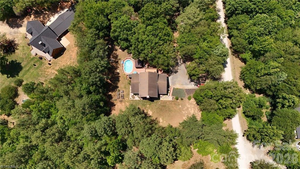 143 Mohegan Trail — Mocksville