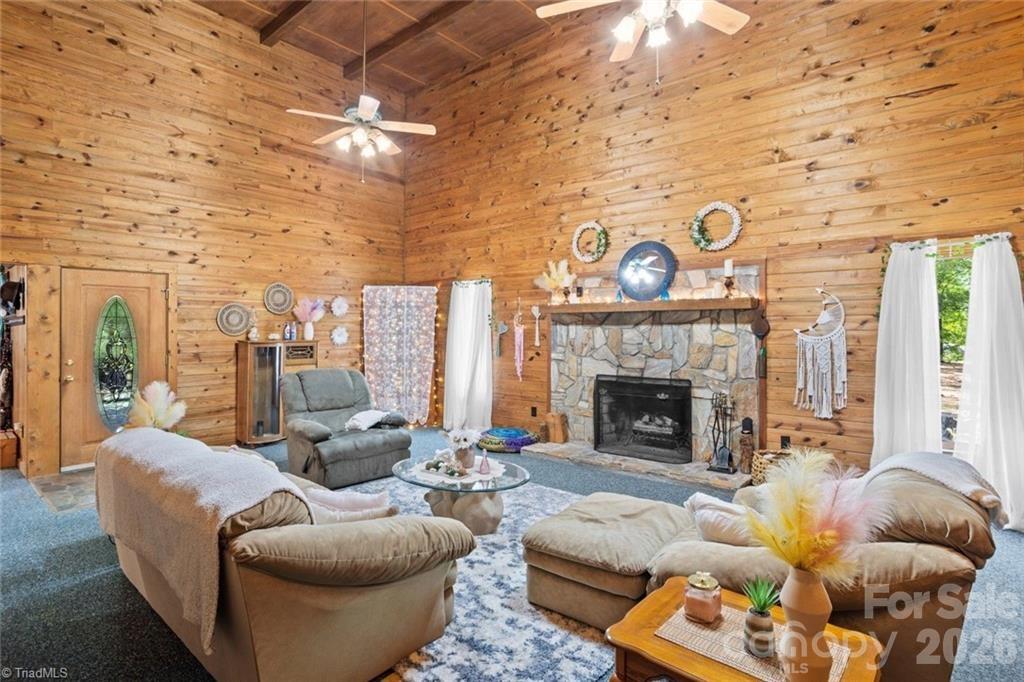 143 Mohegan Trail — Mocksville