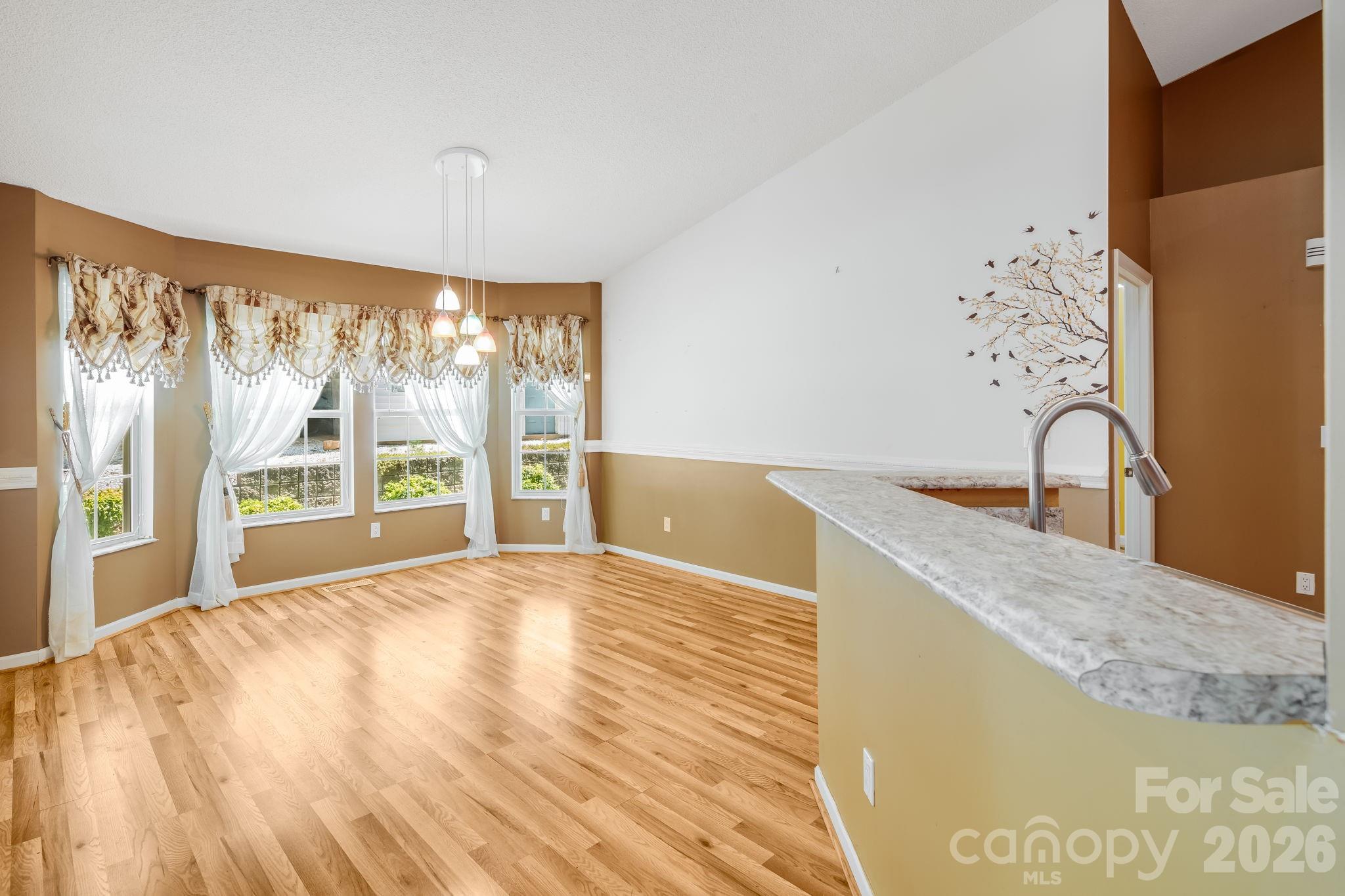 225 Arbor Lane — Hendersonville